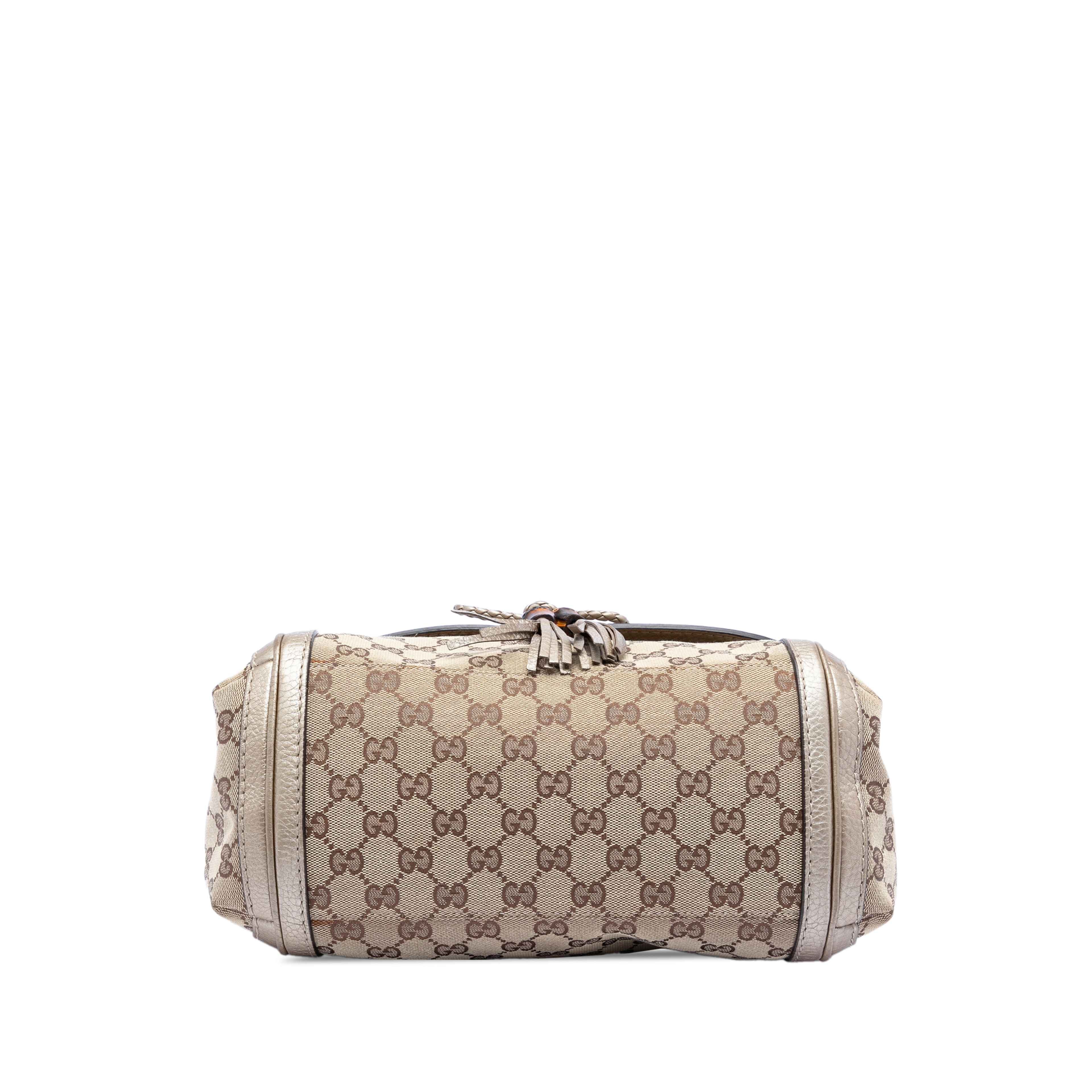 Gucci Gg Canvas Bella Flap Satchel, från Luxclusif, i färgen beige. Klicka för att öppna bilden i stort format