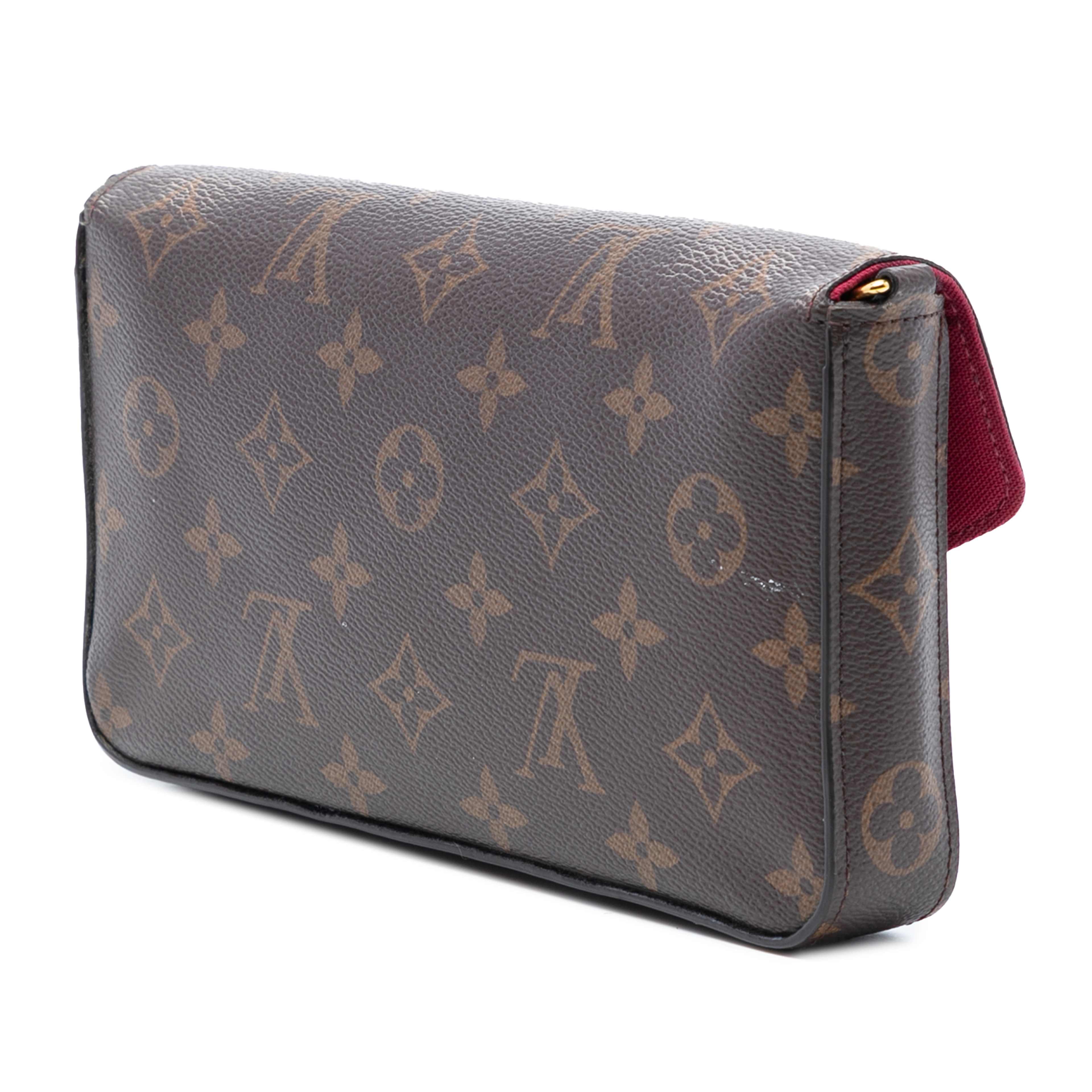 Louis Vuitton Monogram Pochette Felicie, från Luxclusif, i färgen brown. Klicka för att öppna bilden i stort format