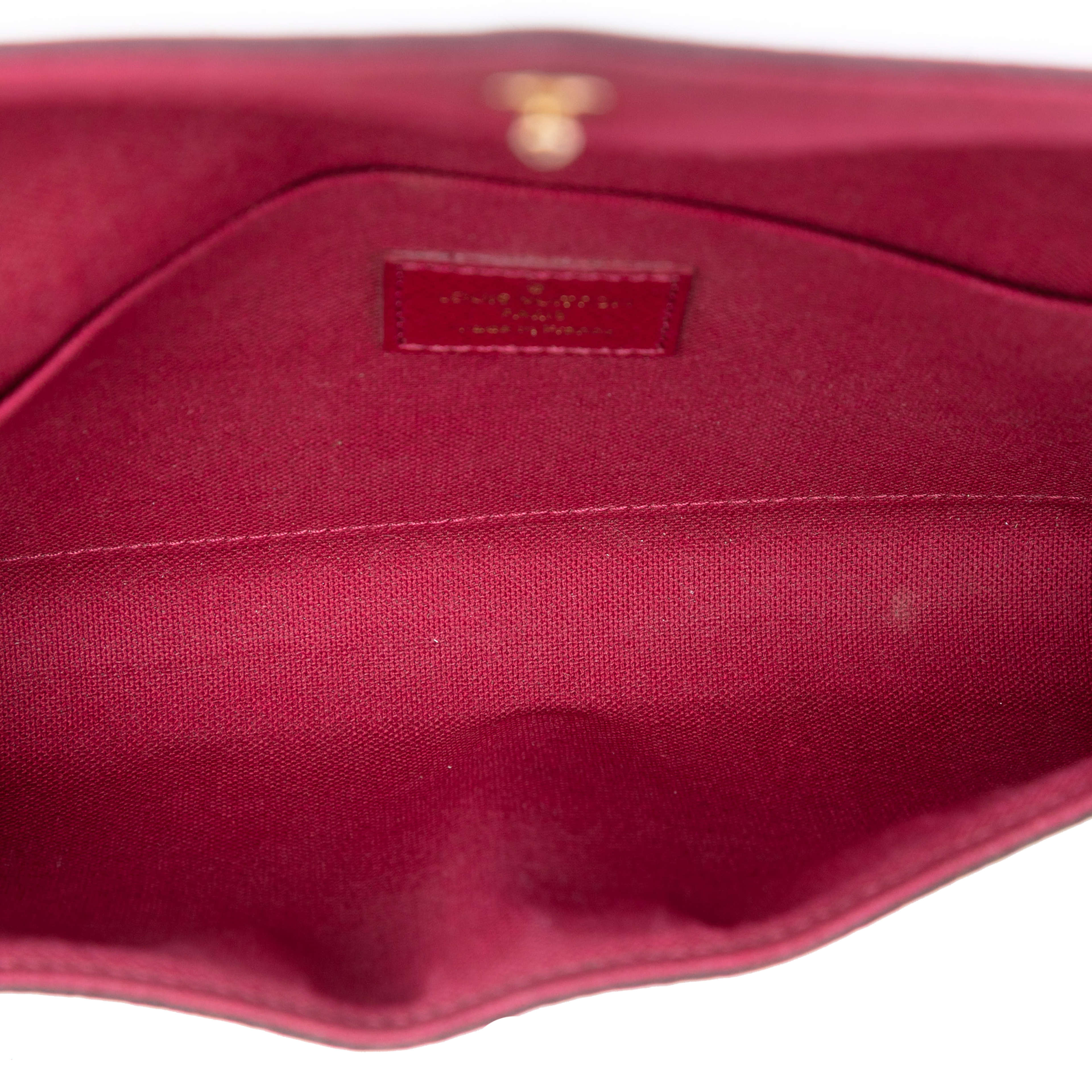 Louis Vuitton Monogram Pochette Felicie, från Luxclusif, i färgen brown. Klicka för att öppna bilden i stort format