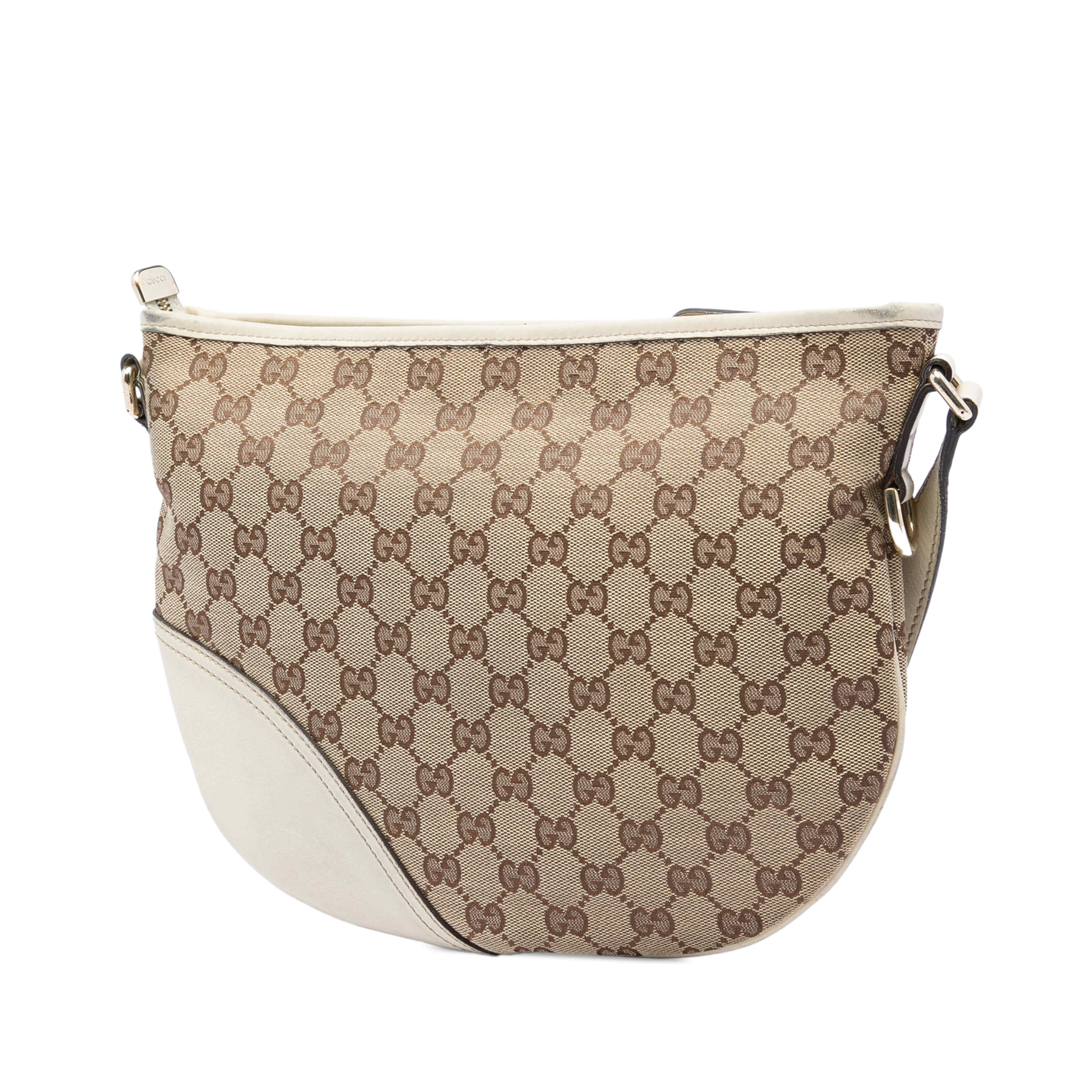 Gucci Medium Gg Canvas New Britt Half Moon Crossbody, från Luxclusif, i färgen beige. Klicka för att öppna bilden i stort format