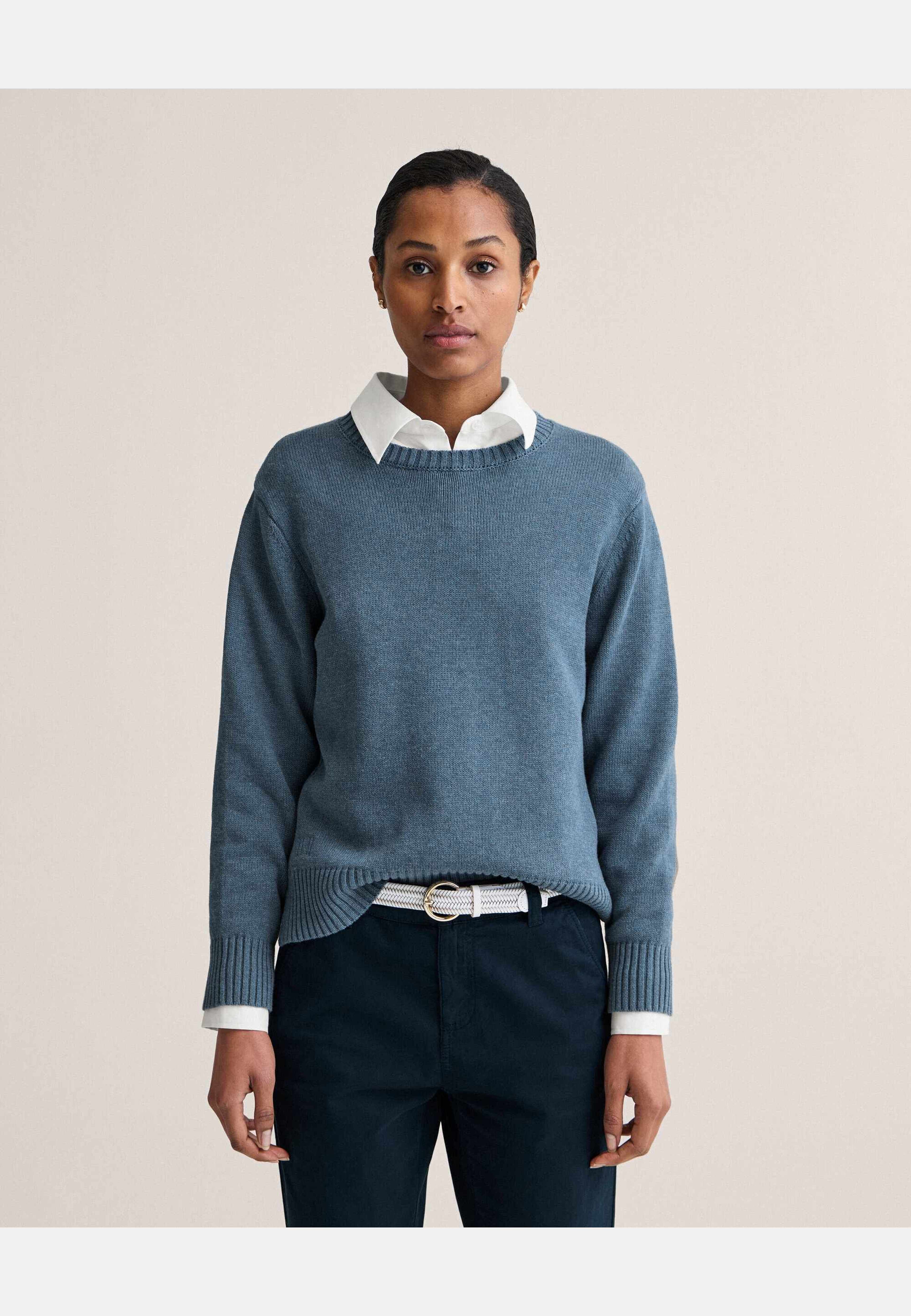 Roe Sweater, från Newhouse, i färgen mellanblå. Klicka för att öppna bilden i stort format