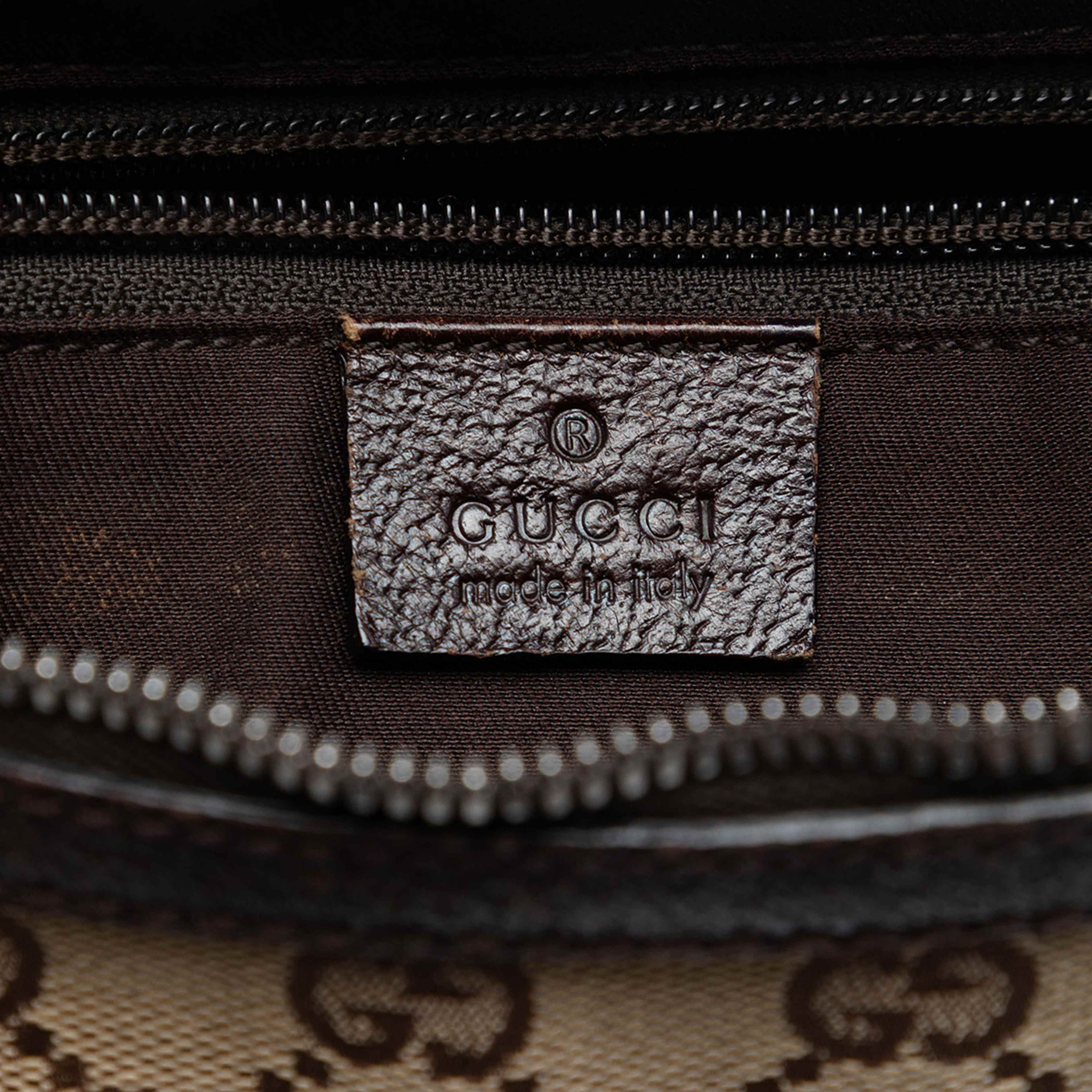 Gucci Gg Canvas Crossbody, från Luxclusif, i färgen beige. Klicka för att öppna bilden i stort format
