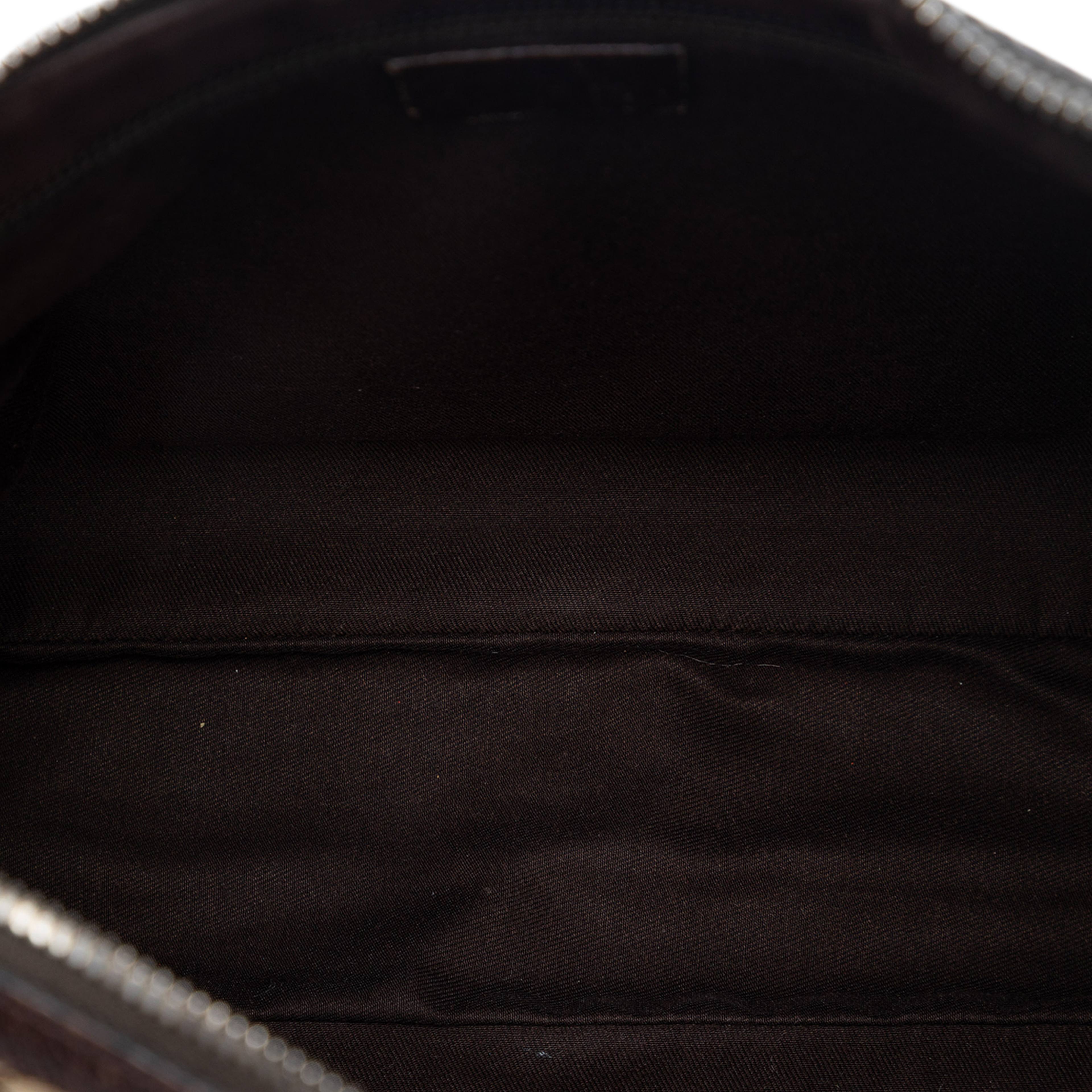 Gucci Gg Canvas Crossbody, från Luxclusif, i färgen beige. Klicka för att öppna bilden i stort format