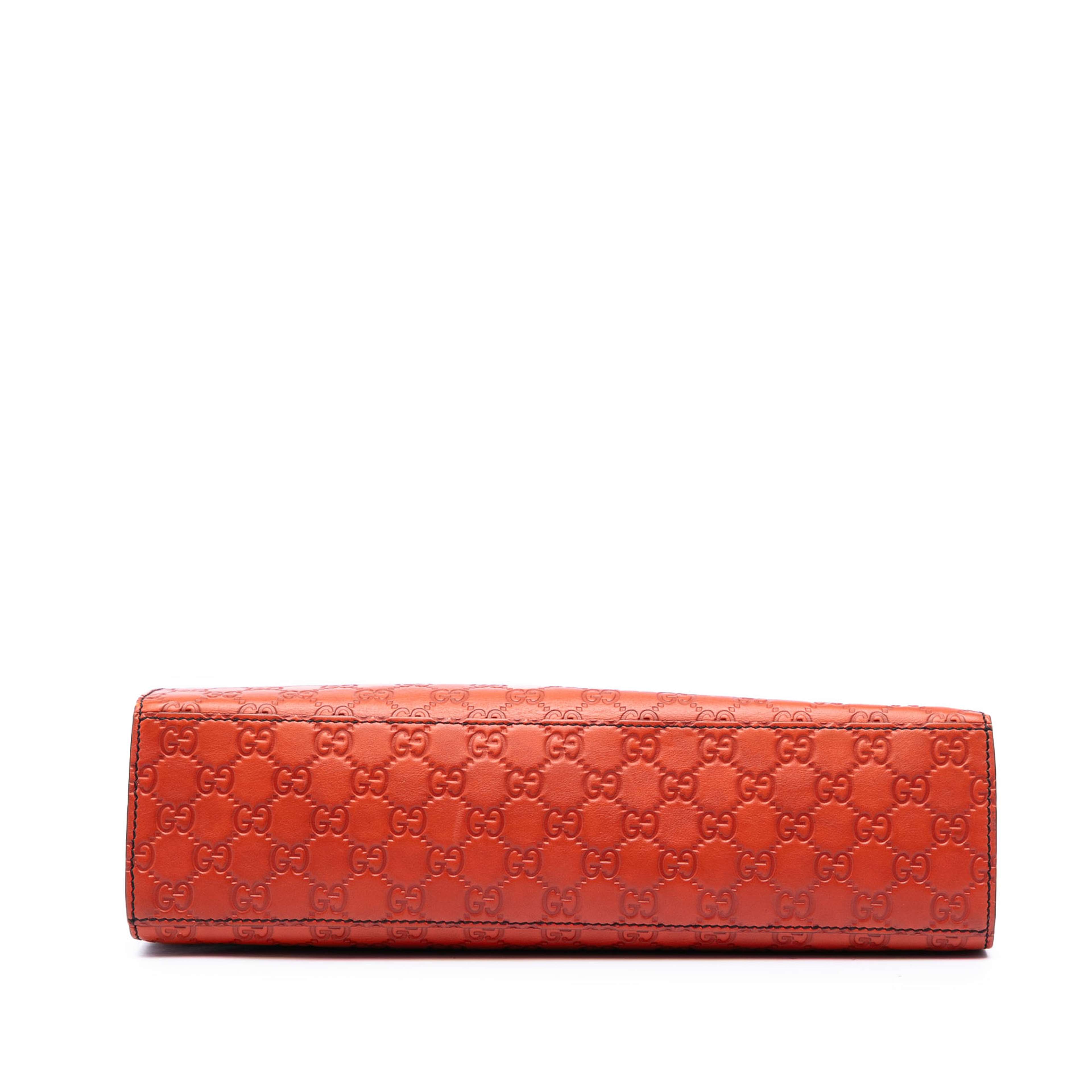 Gucci Large Guccissima Emily Shoulder Bag, från Luxclusif, i färgen orange. Klicka för att öppna bilden i stort format