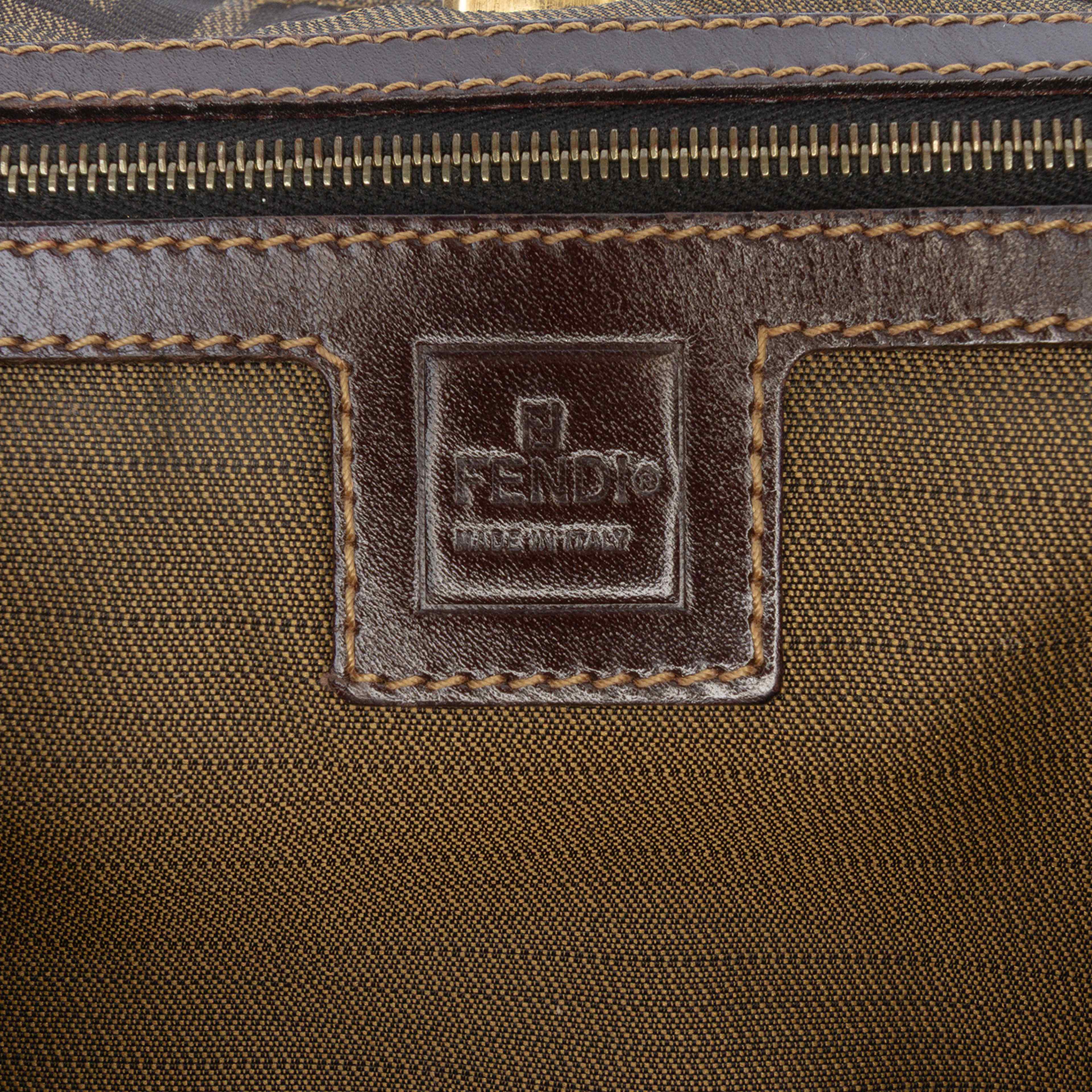 Fendi Small Zucca Canvas Twins Tote, från Luxclusif, i färgen brown. Klicka för att öppna bilden i stort format