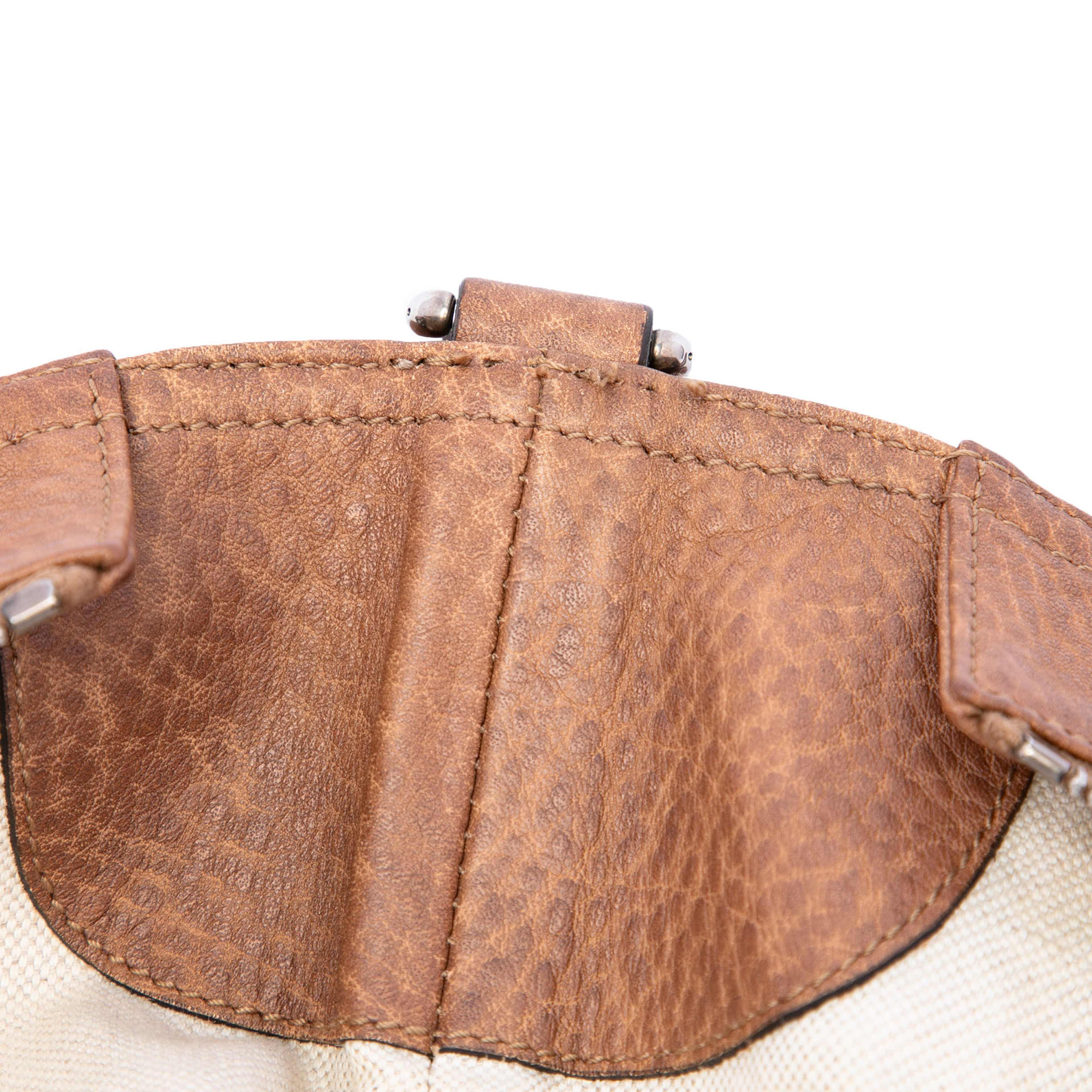 Gucci Medium Gg Canvas Miss Gg Satchel, från Luxclusif, i färgen beige. Klicka för att öppna bilden i stort format