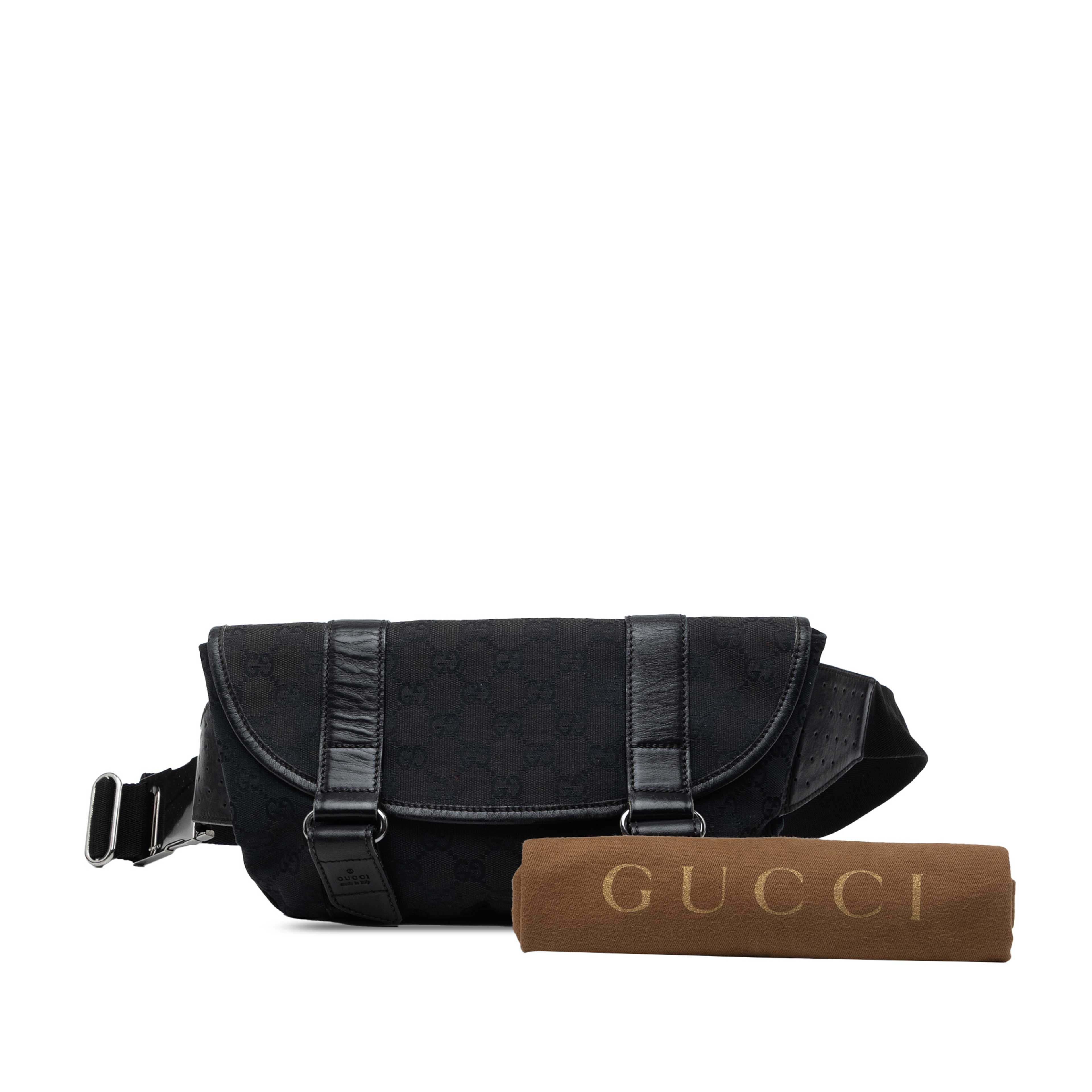 Gucci Gg Canvas Belt Bag, från Luxclusif, i färgen svart. Klicka för att öppna bilden i stort format