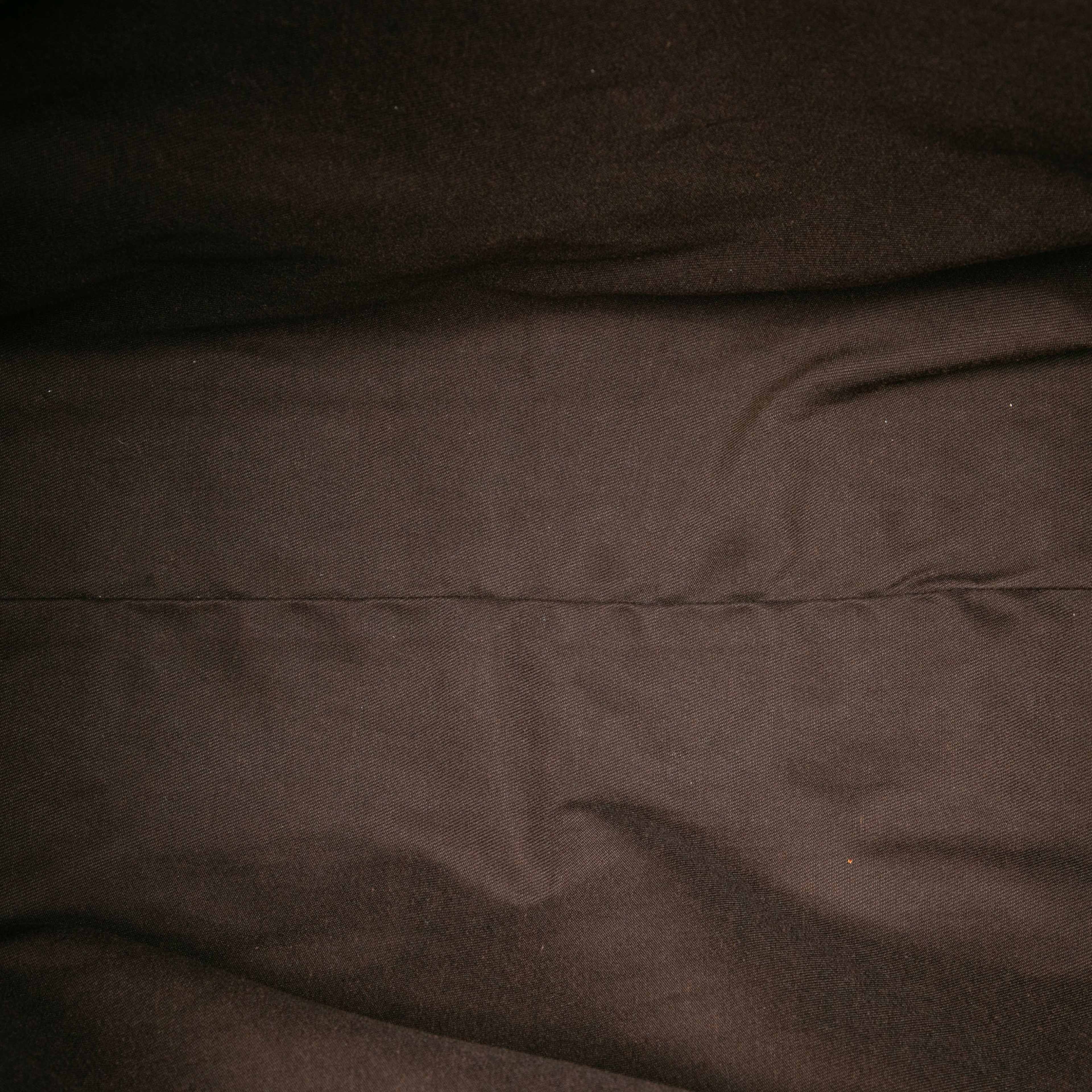 Gucci Gg Canvas Web Vertical Tote, från Luxclusif, i färgen beige. Klicka för att öppna bilden i stort format
