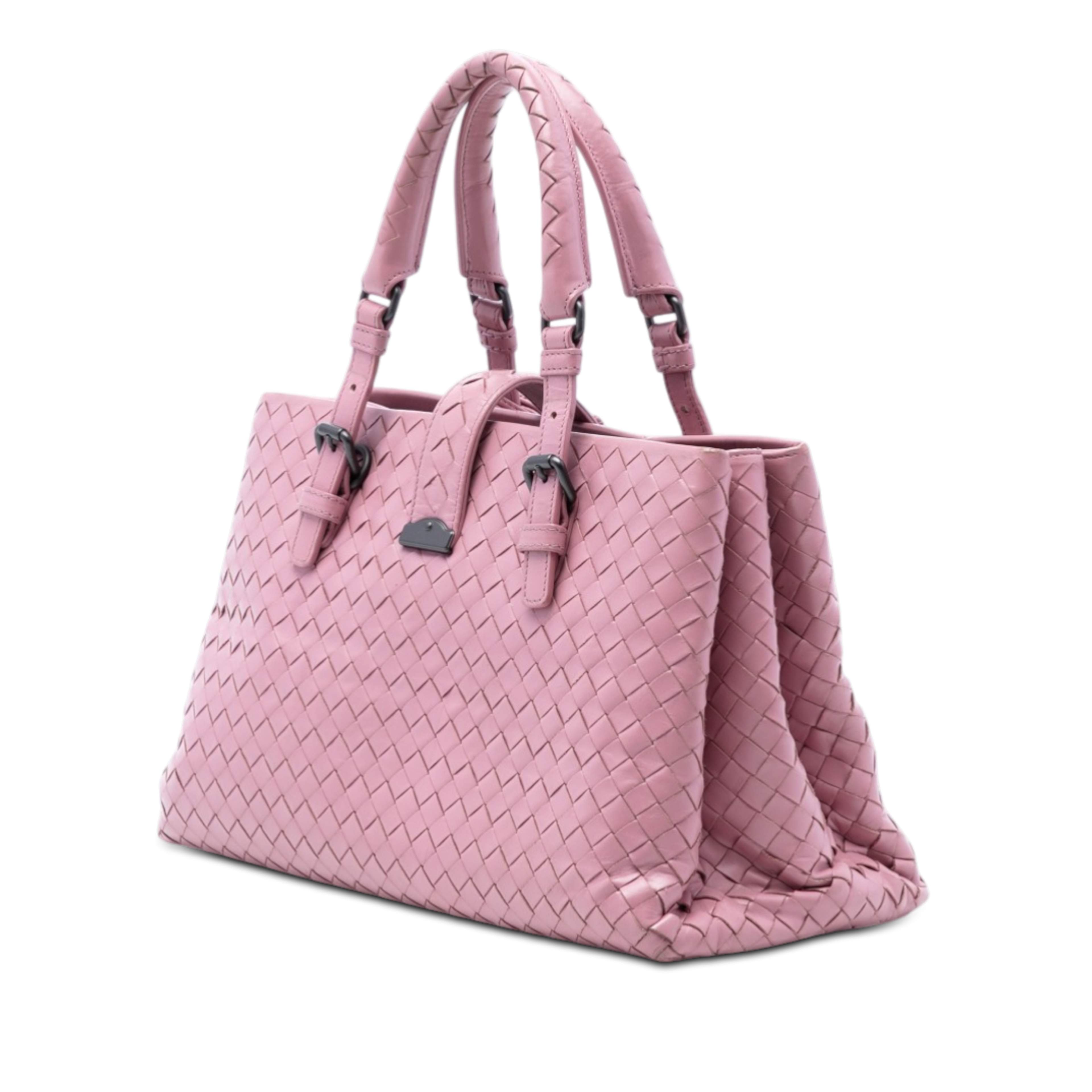 Bottega Veneta Small Nappa Intrecciato Roma Satchel, från Luxclusif, i färgen pink. Klicka för att öppna bilden i stort format