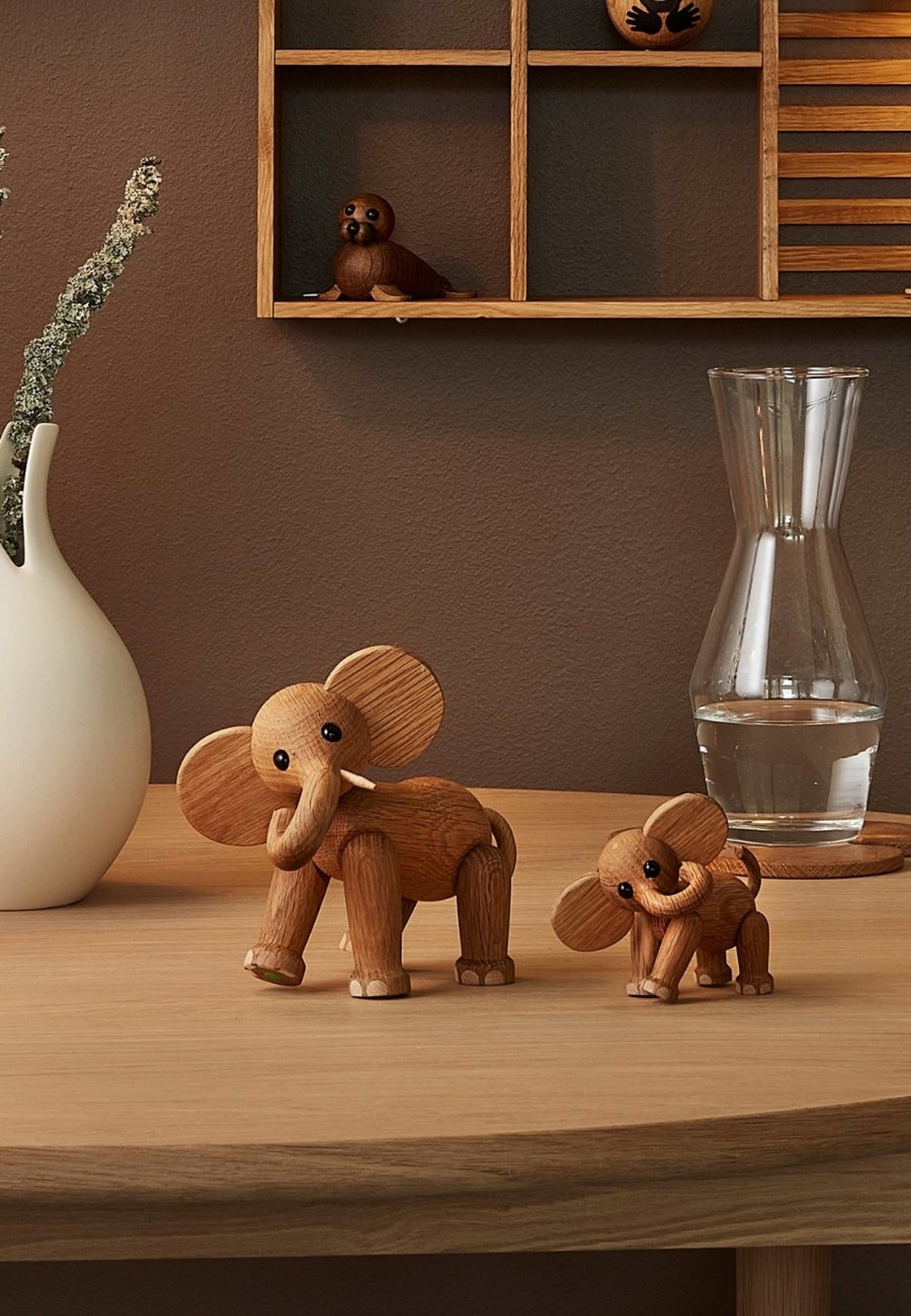Ella Elefant Baby Trädekoration 9 Cm Ek/lönn