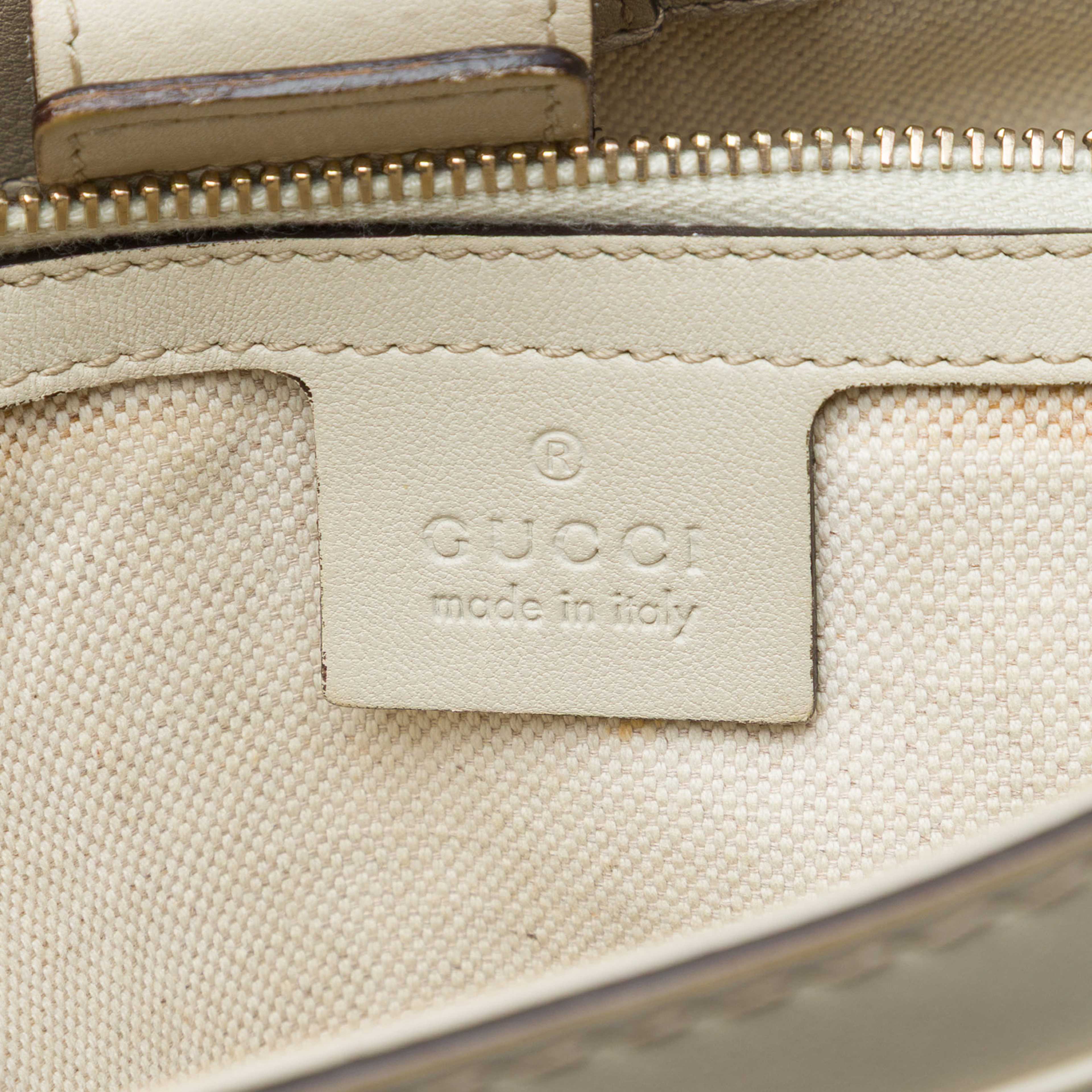 Gucci Guccissima Mayfair Tote, från Luxclusif, i färgen vit. Klicka för att öppna bilden i stort format