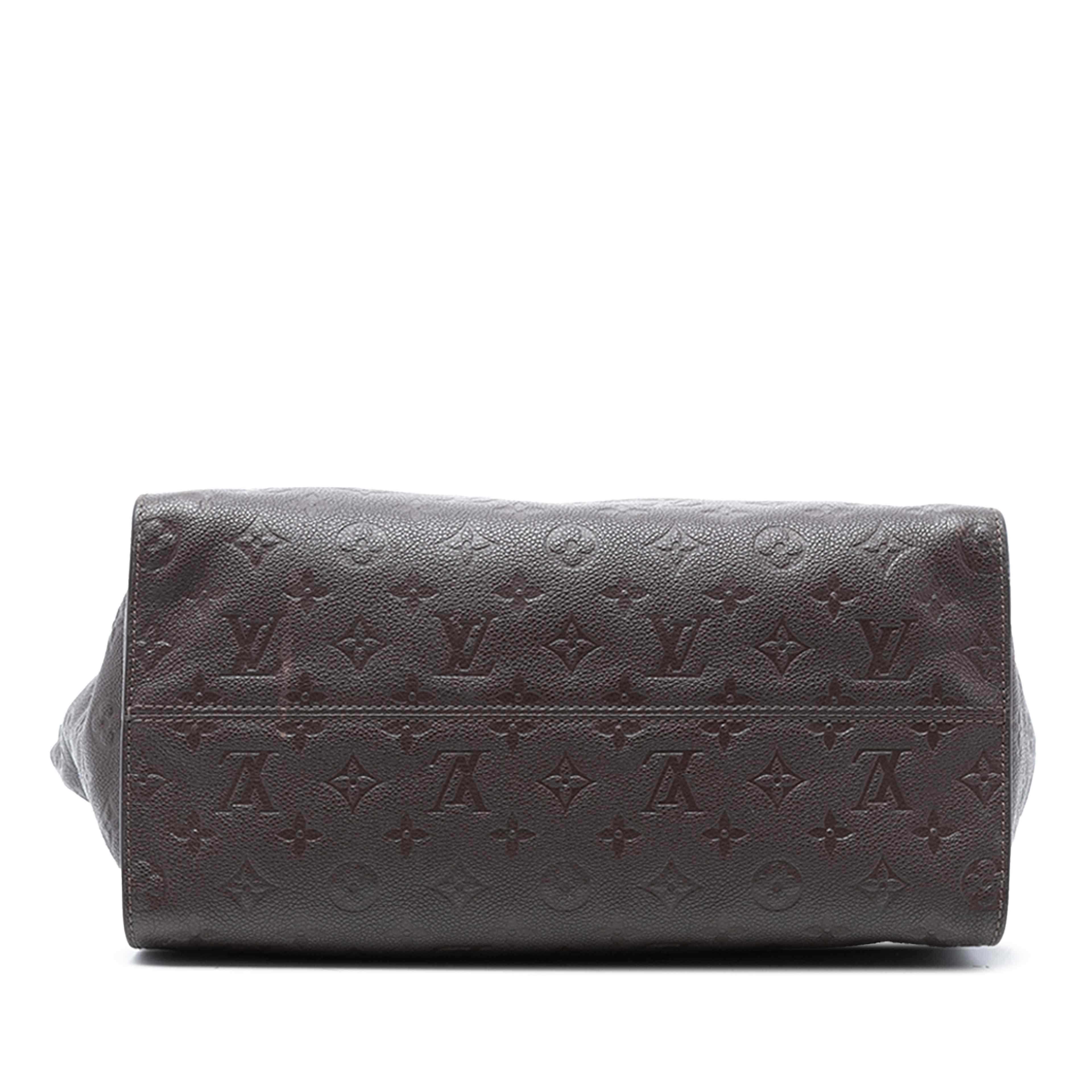 Louis Vuitton Monogram Empreinte Lumineuse Pm, från Luxclusif, i färgen dark brown. Klicka för att öppna bilden i stort format