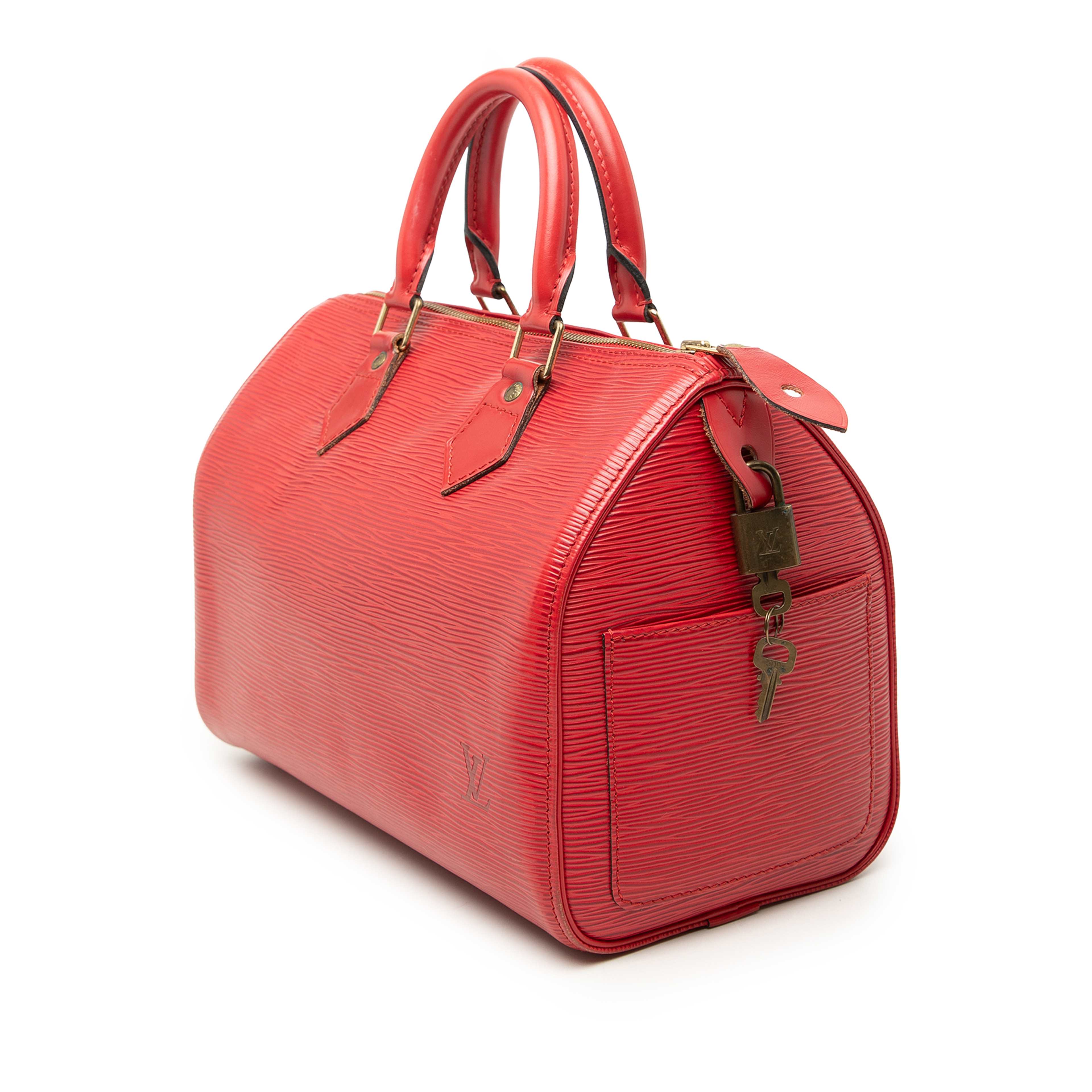 Louis Vuitton Epi Speedy 30, från Luxclusif, i färgen röd. Klicka för att öppna bilden i stort format