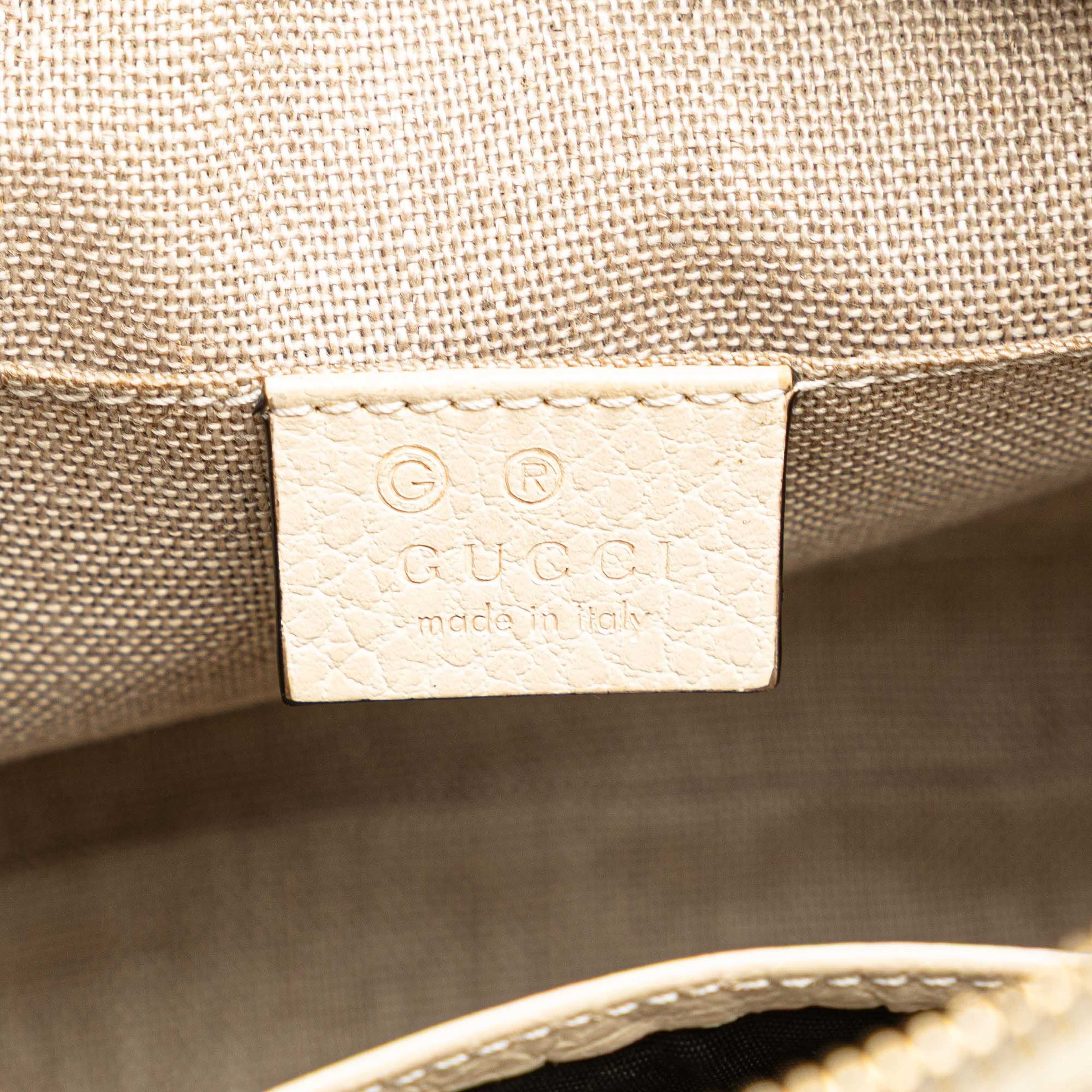 Gucci Gg Canvas Bree Crossbody, från Luxclusif, i färgen beige. Klicka för att öppna bilden i stort format