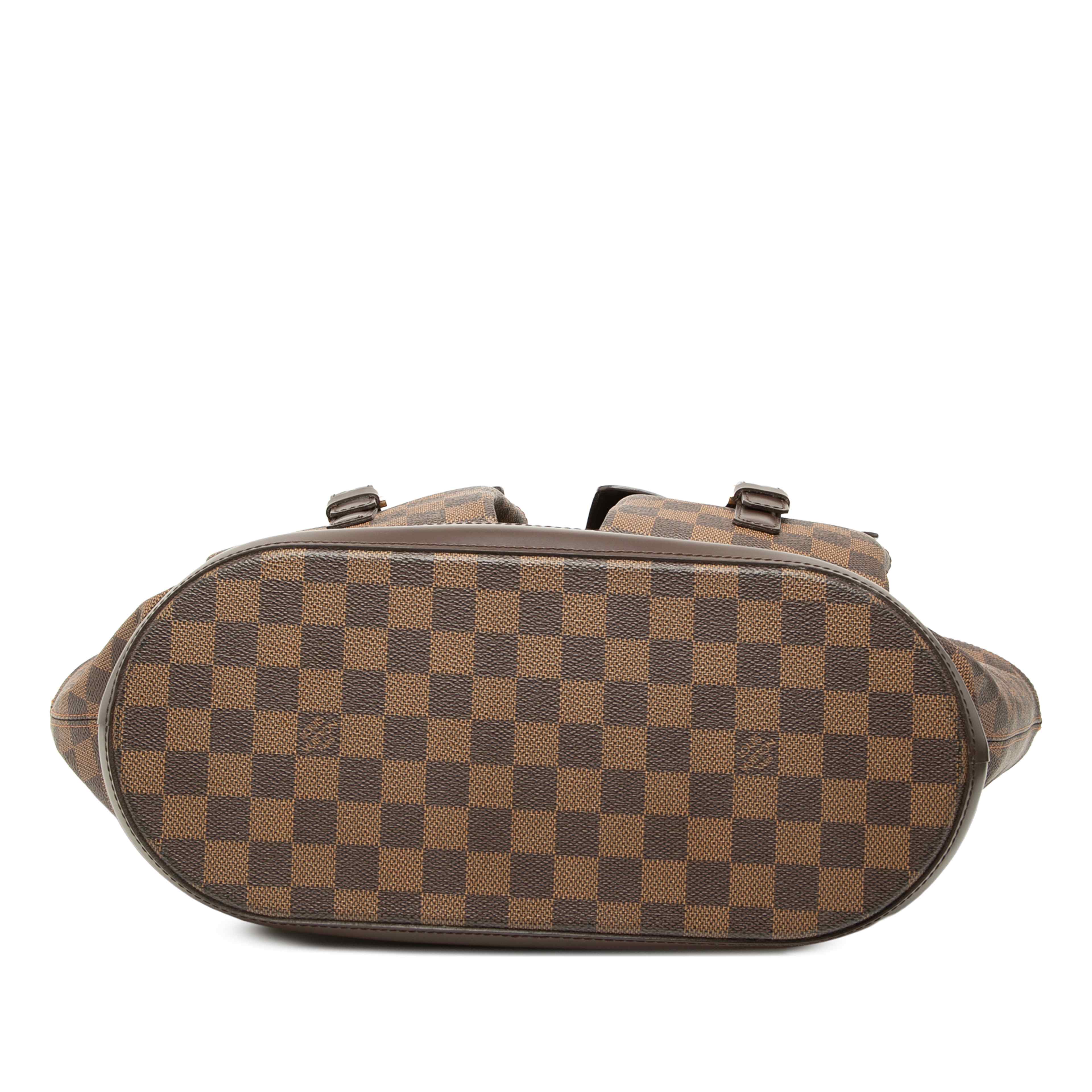 Louis Vuitton Damier Ebene Manosque Gm, från Luxclusif, i färgen brun. Klicka för att öppna bilden i stort format