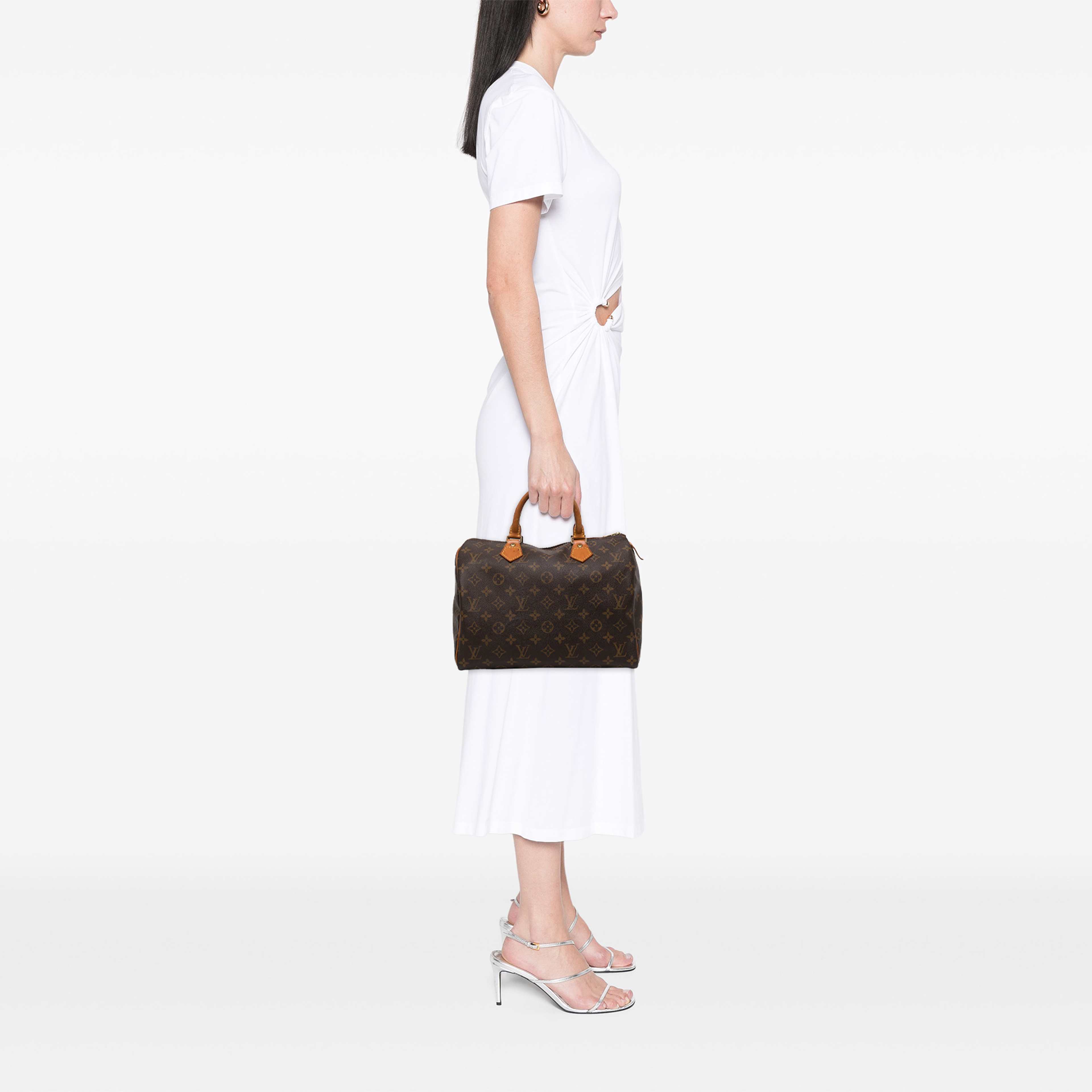 Louis Vuitton Monogram Speedy 30, från Luxclusif, i färgen brun. Klicka för att öppna bilden i stort format