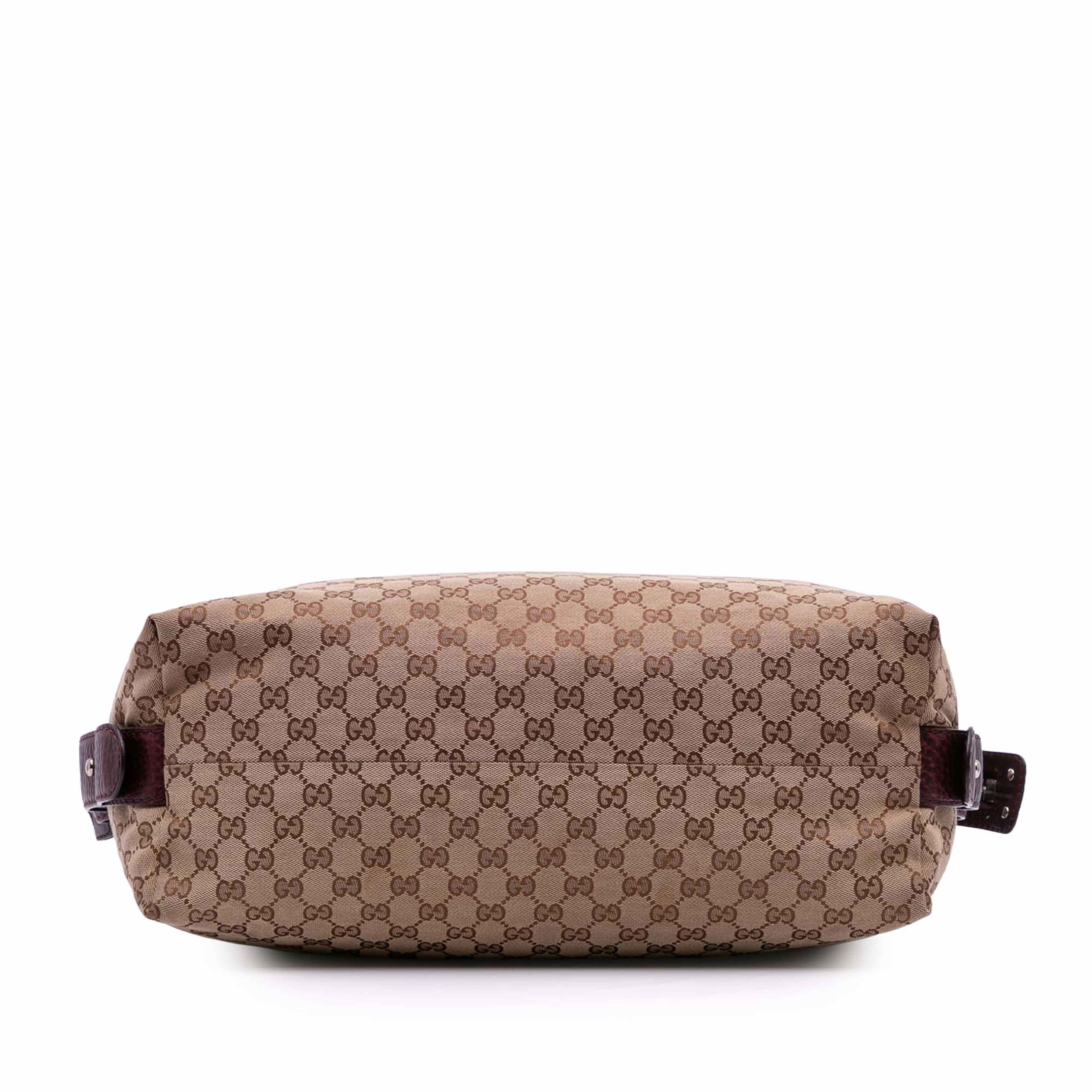 Gucci Large Gg Canvas Bamboo Bar Tote, från Luxclusif, i färgen beige.