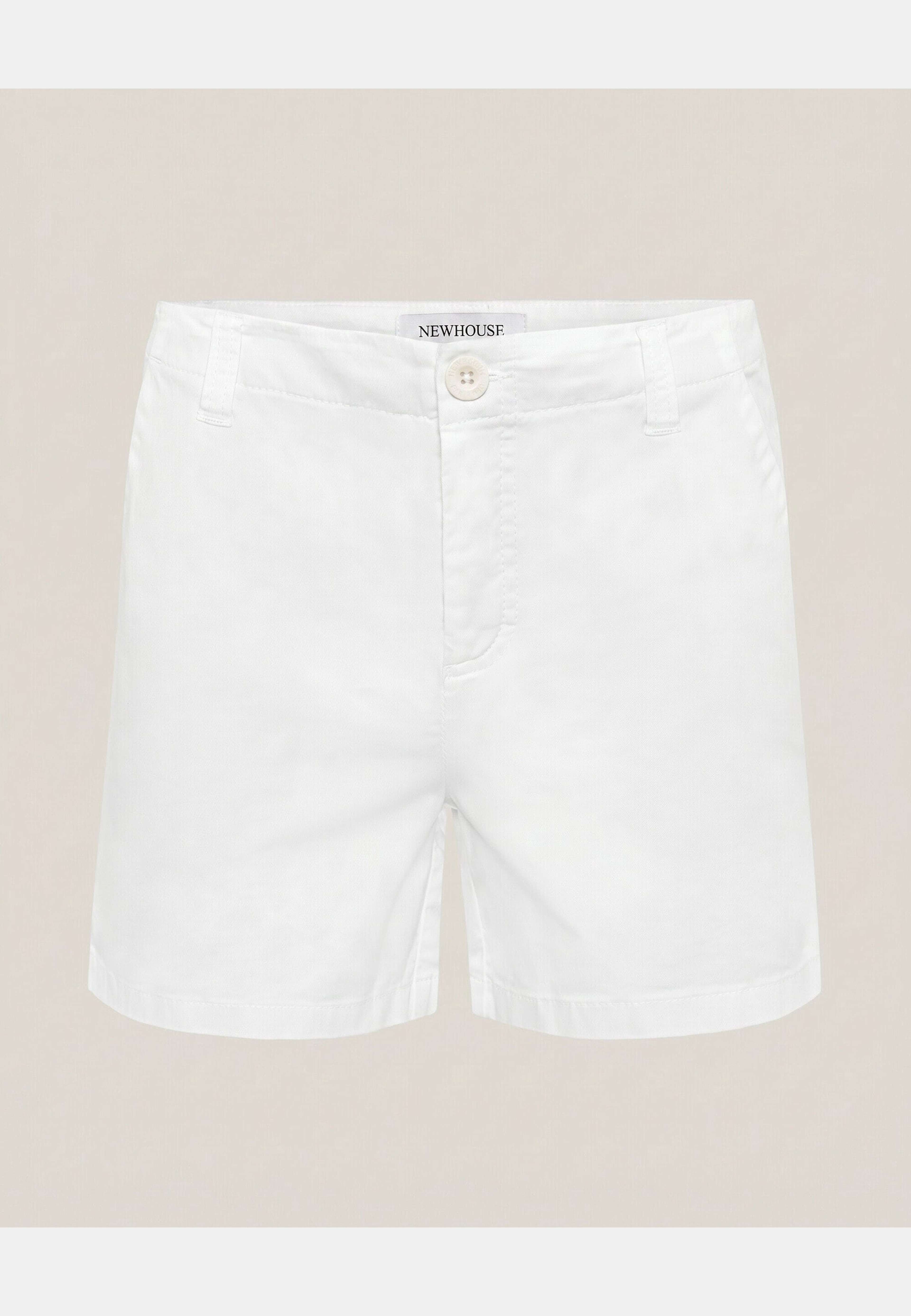 Milou Shorts, från Newhouse, i färgen vit. Klicka för att öppna bilden i stort format