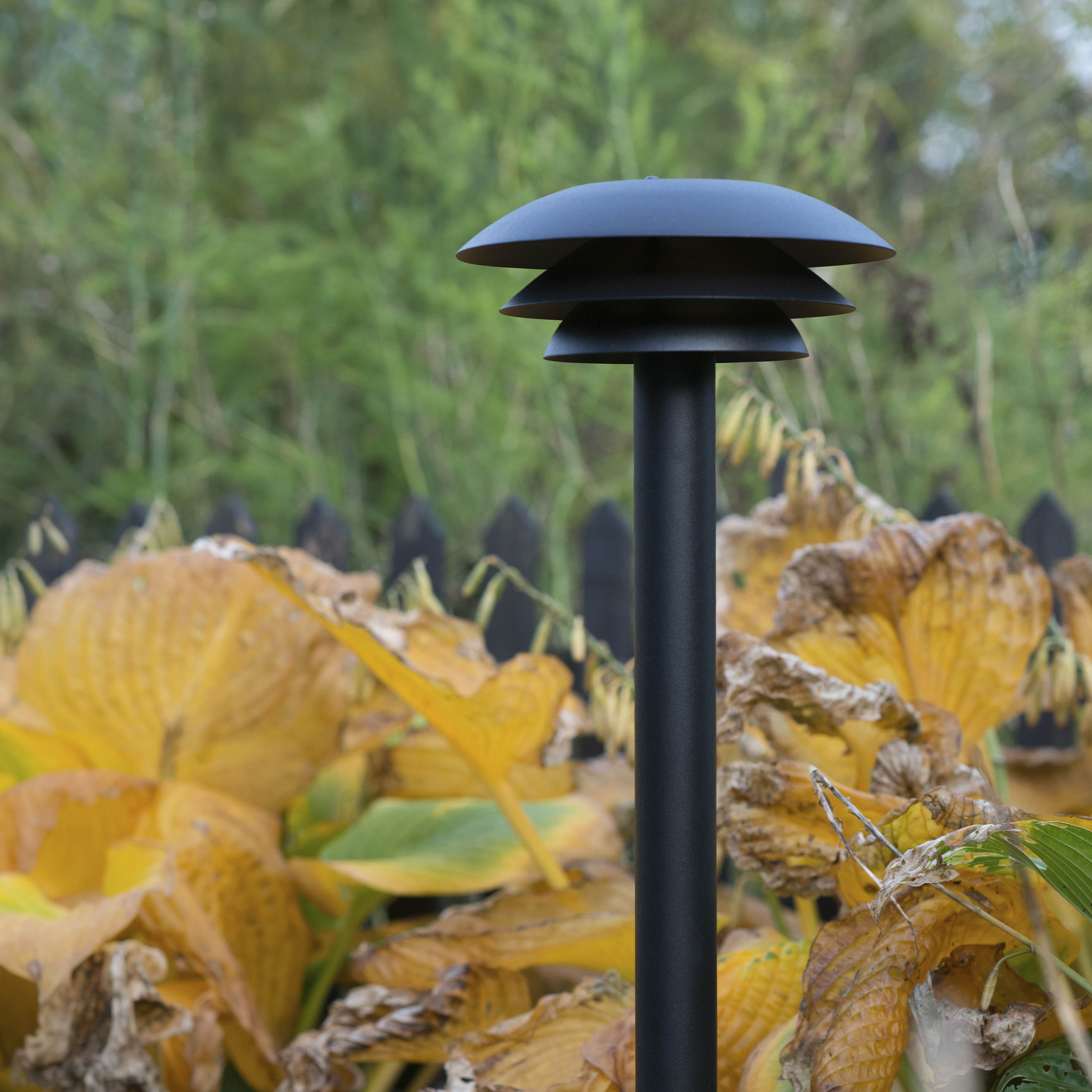 Dl20 Path Lamp, från Dyberg Larsen, i färgen black. Klicka för att öppna bilden i stort format