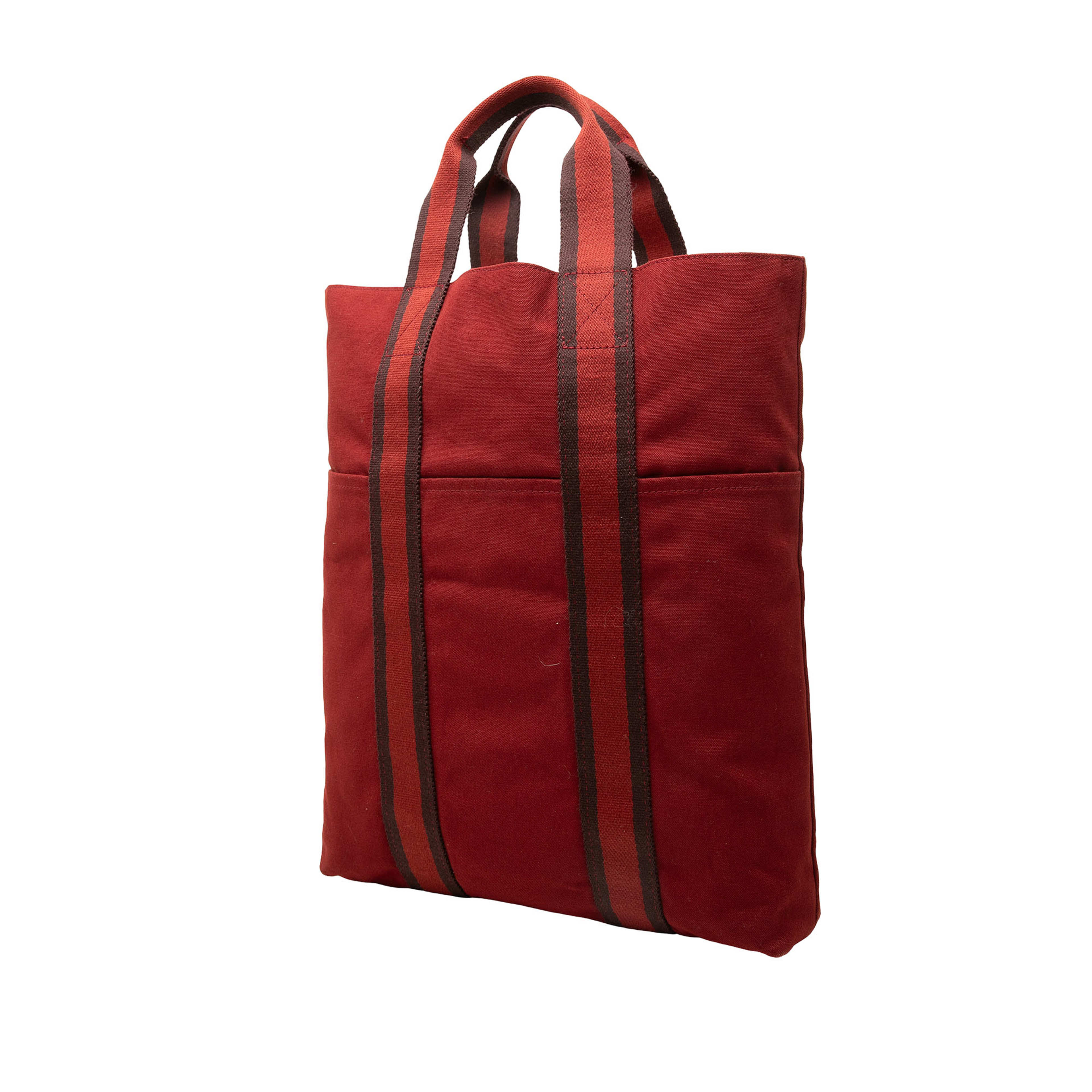 Hermès Canvas Fourre Tout Cabas, från Luxclusif, i färgen röd. Klicka för att öppna bilden i stort format