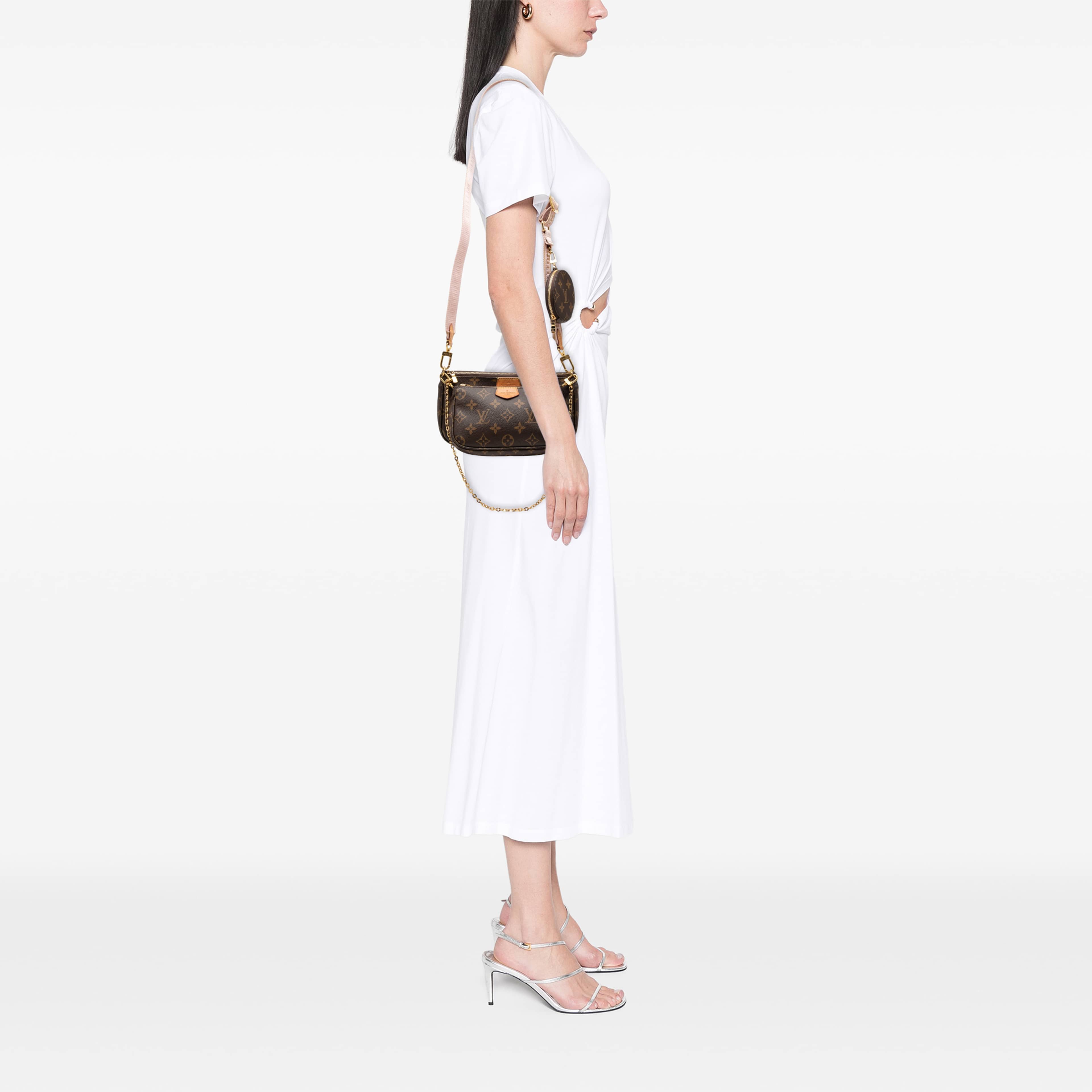 Louis Vuitton Monogram Multi Pochette Accessoires, från Luxclusif, i färgen brun. Klicka för att öppna bilden i stort format
