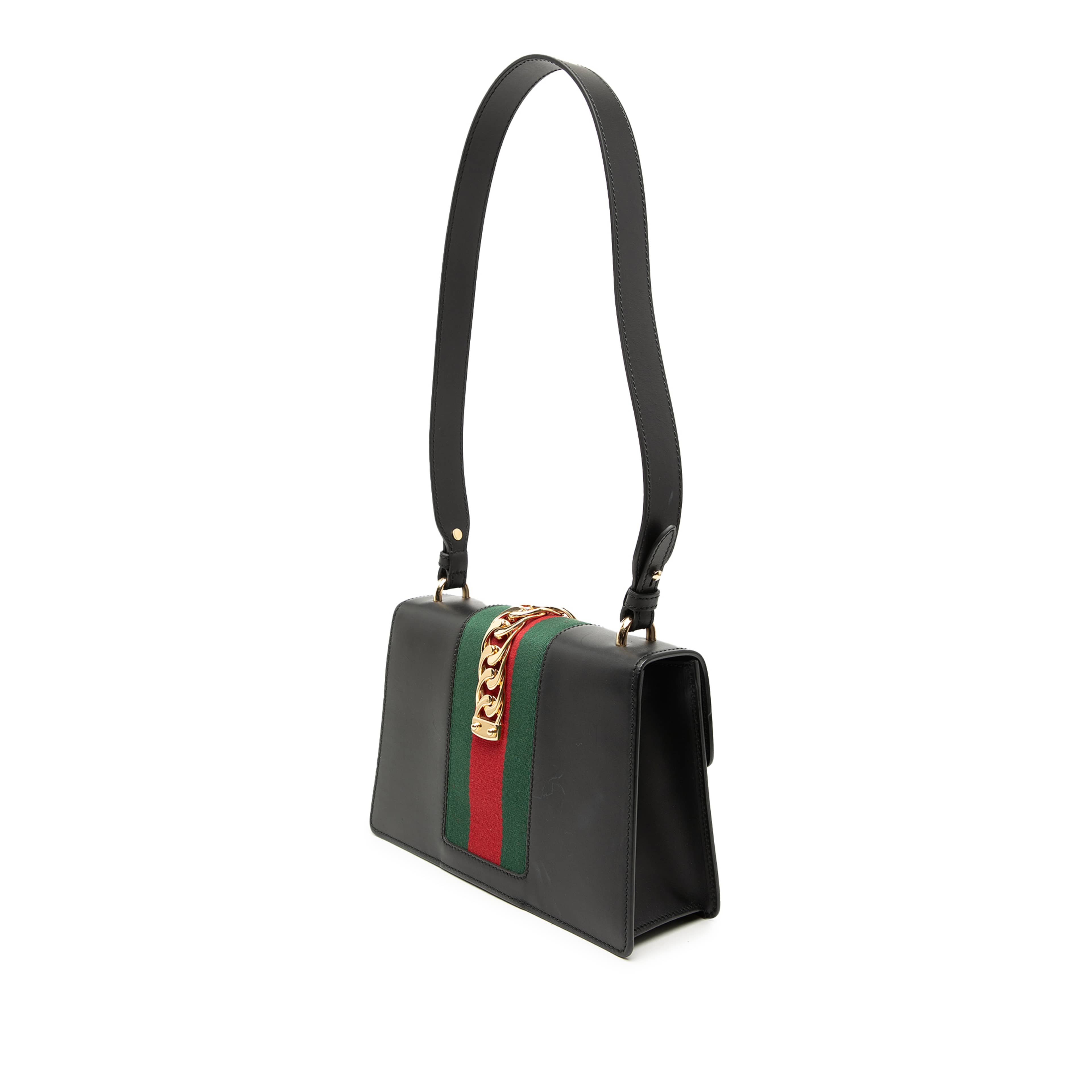 Gucci Small Leather Sylvie Web Satchel, från Luxclusif, i färgen black. Klicka för att öppna bilden i stort format