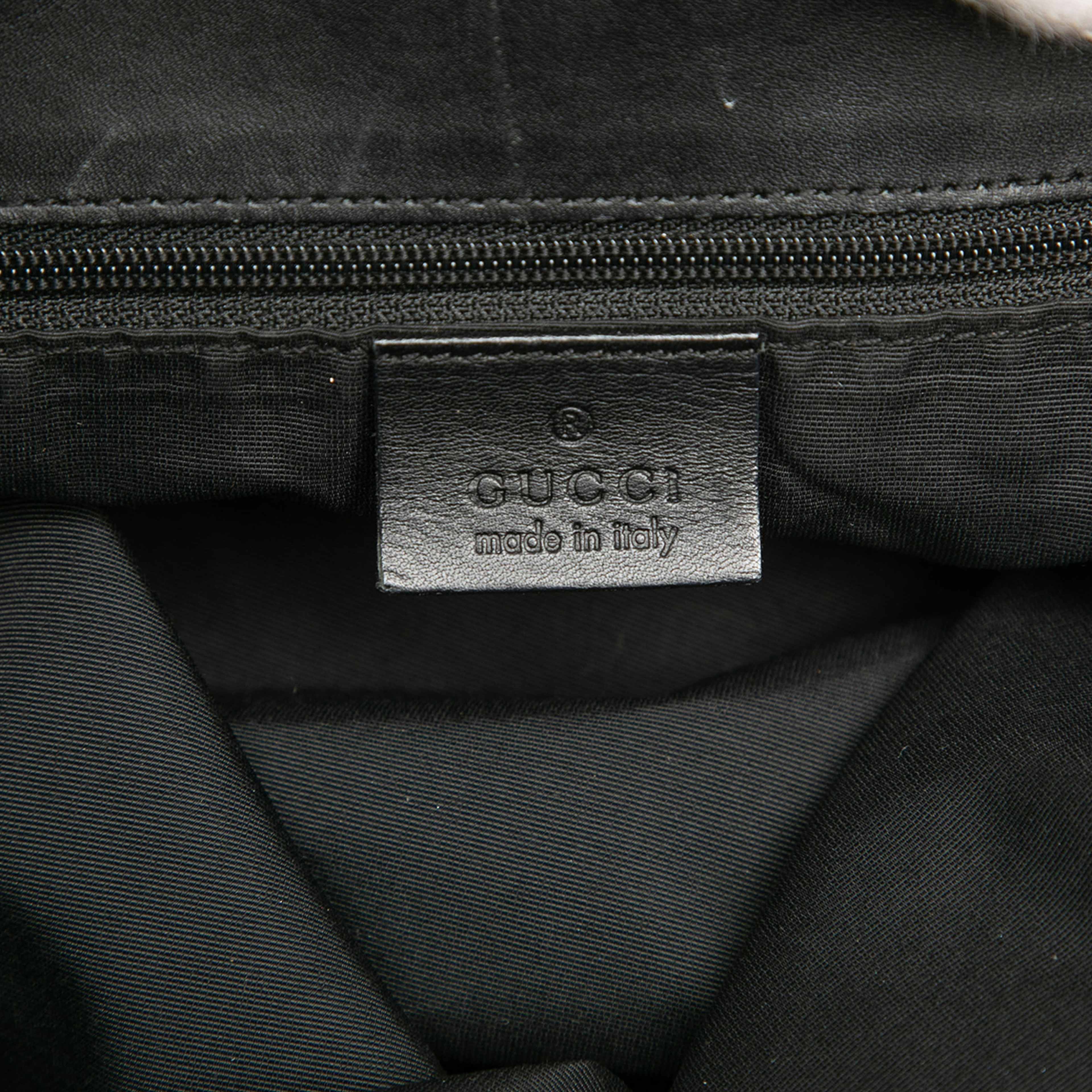 Gucci Gg Denim Tote, från Luxclusif, i färgen dark gray. Klicka för att öppna bilden i stort format