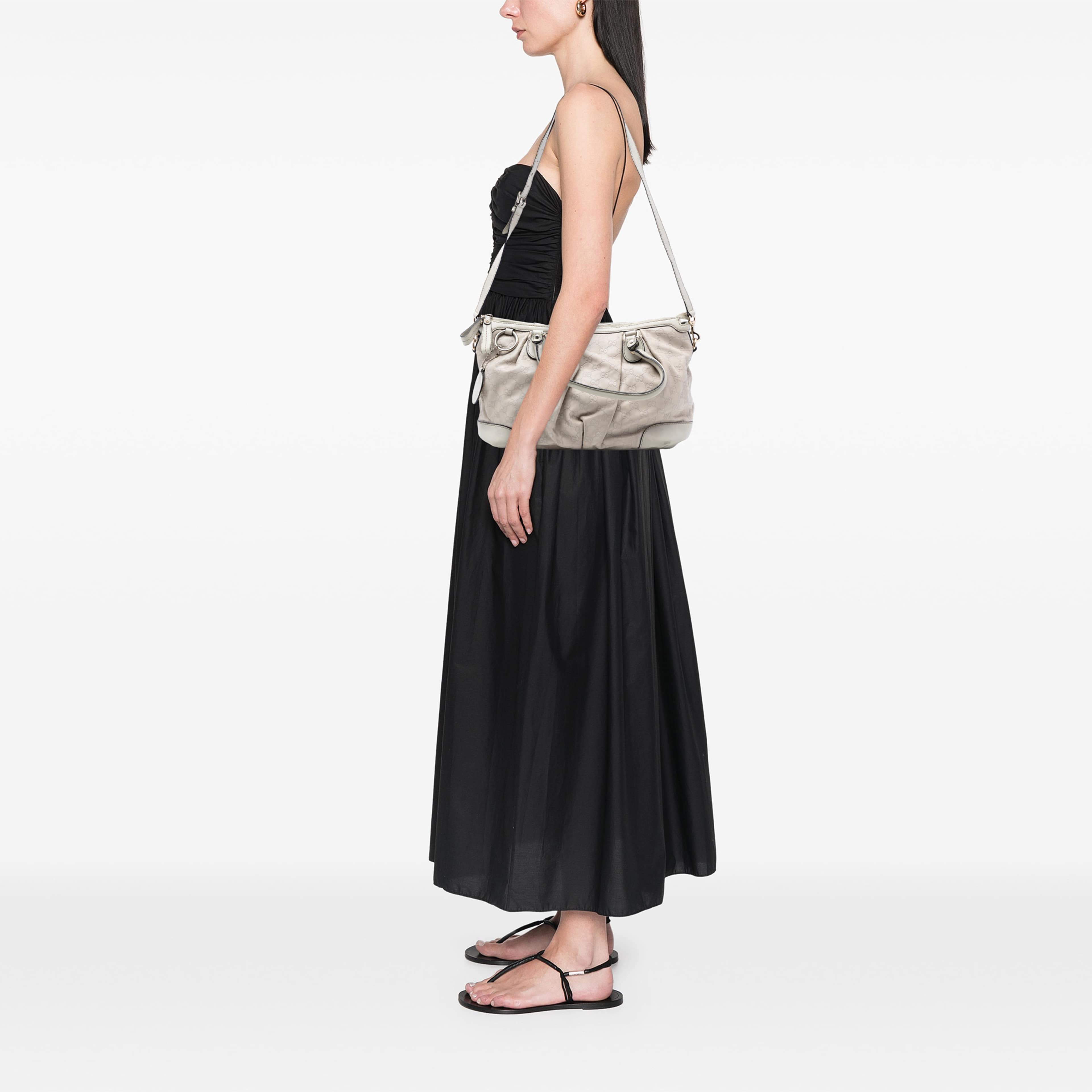 Gucci Guccissima Sukey Satchel, från Luxclusif, i färgen vit. Klicka för att öppna bilden i stort format