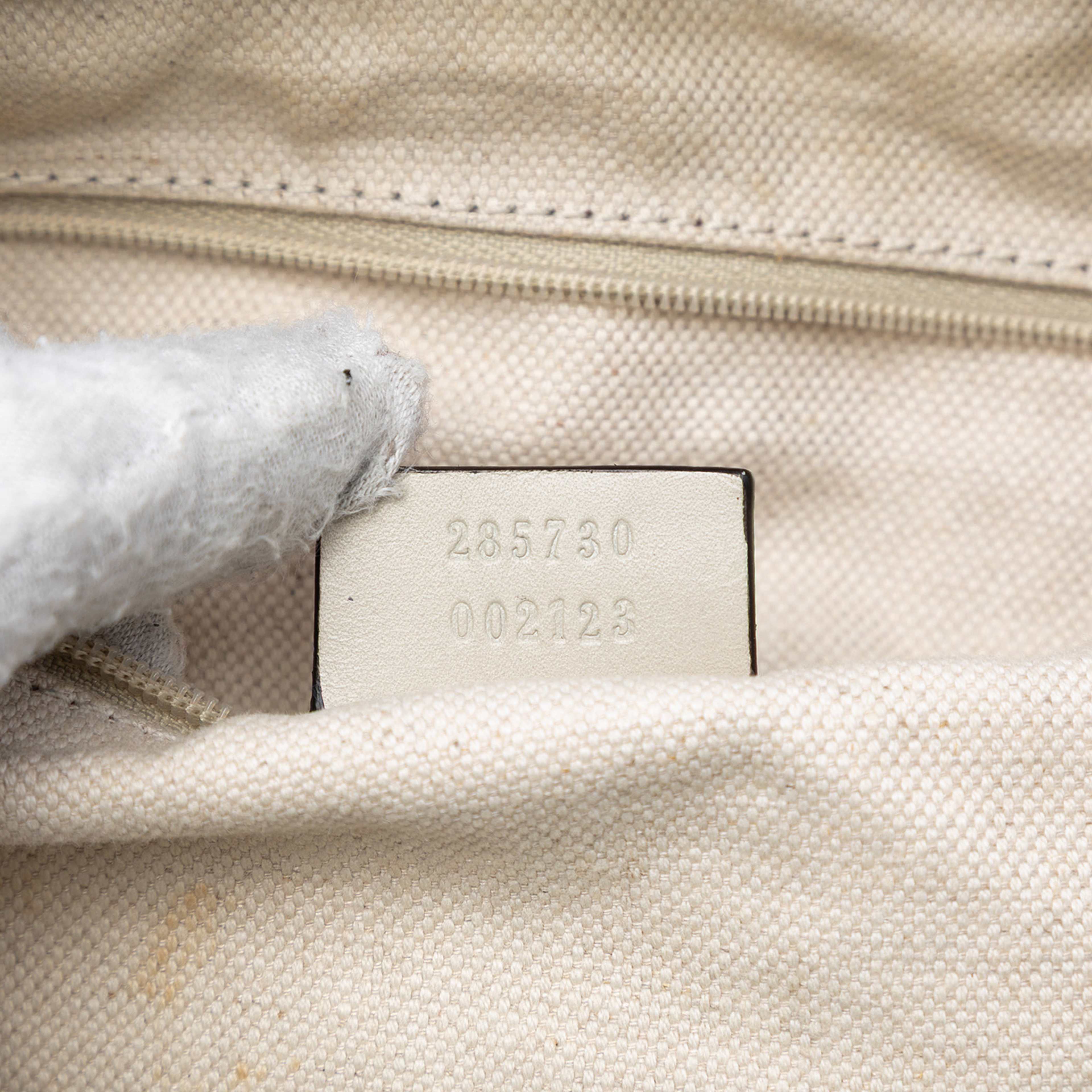 Gucci Guccissima Sukey Satchel, från Luxclusif, i färgen white. Klicka för att öppna bilden i stort format