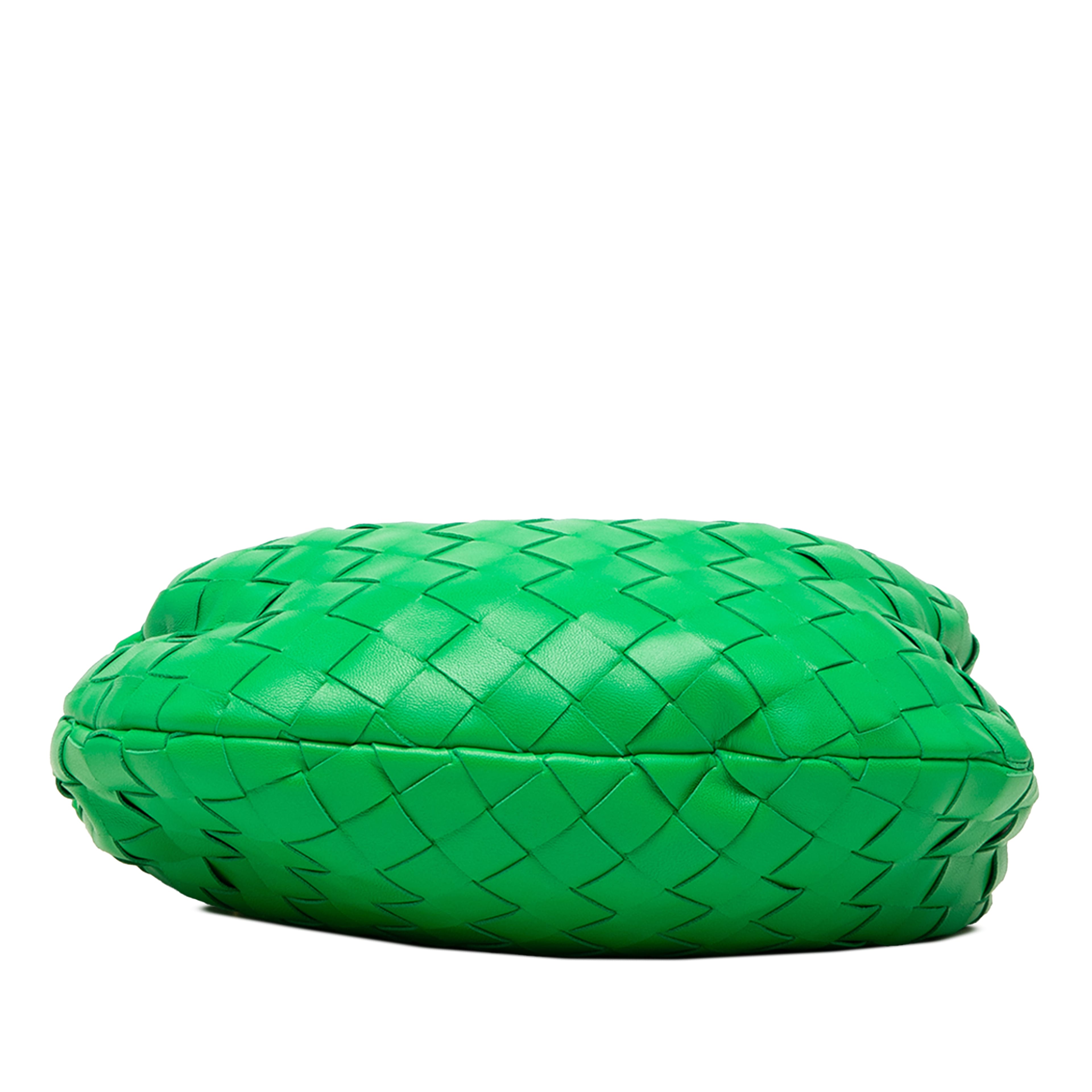 Bottega Veneta Mini Nappa Intrecciato Jodie, från Luxclusif, i färgen grön. Klicka för att öppna bilden i stort format