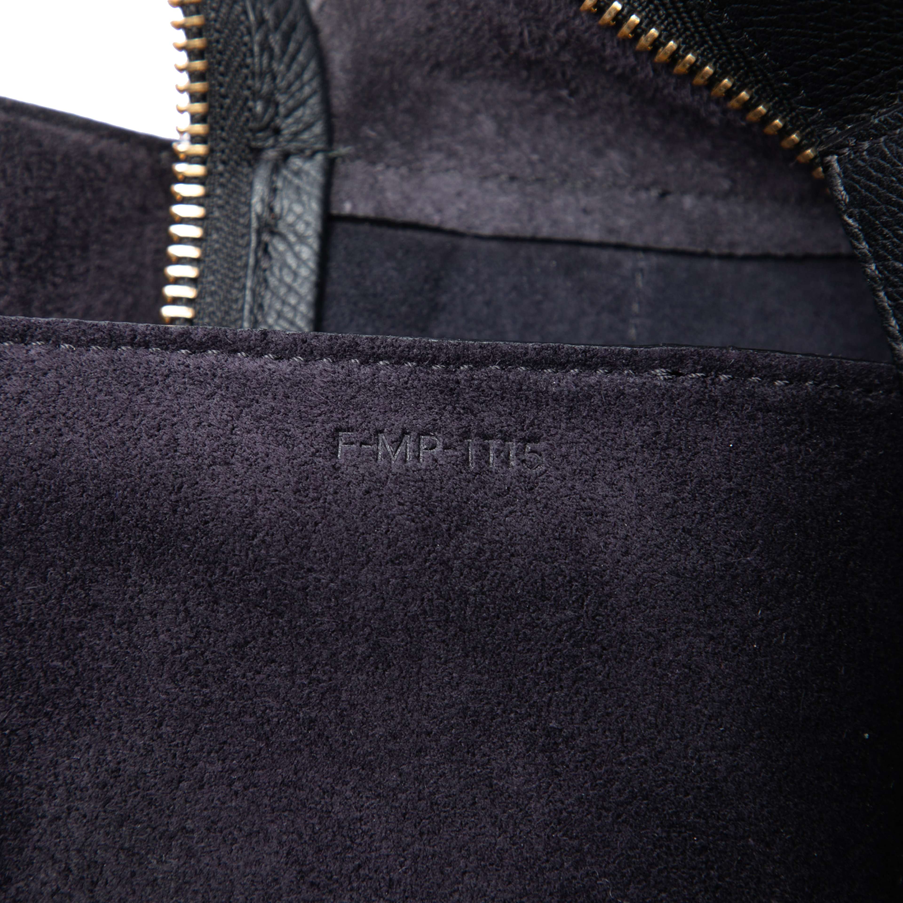 Celine Mini Grained Calfskin Belt Bag, från Luxclusif, i färgen black. Klicka för att öppna bilden i stort format