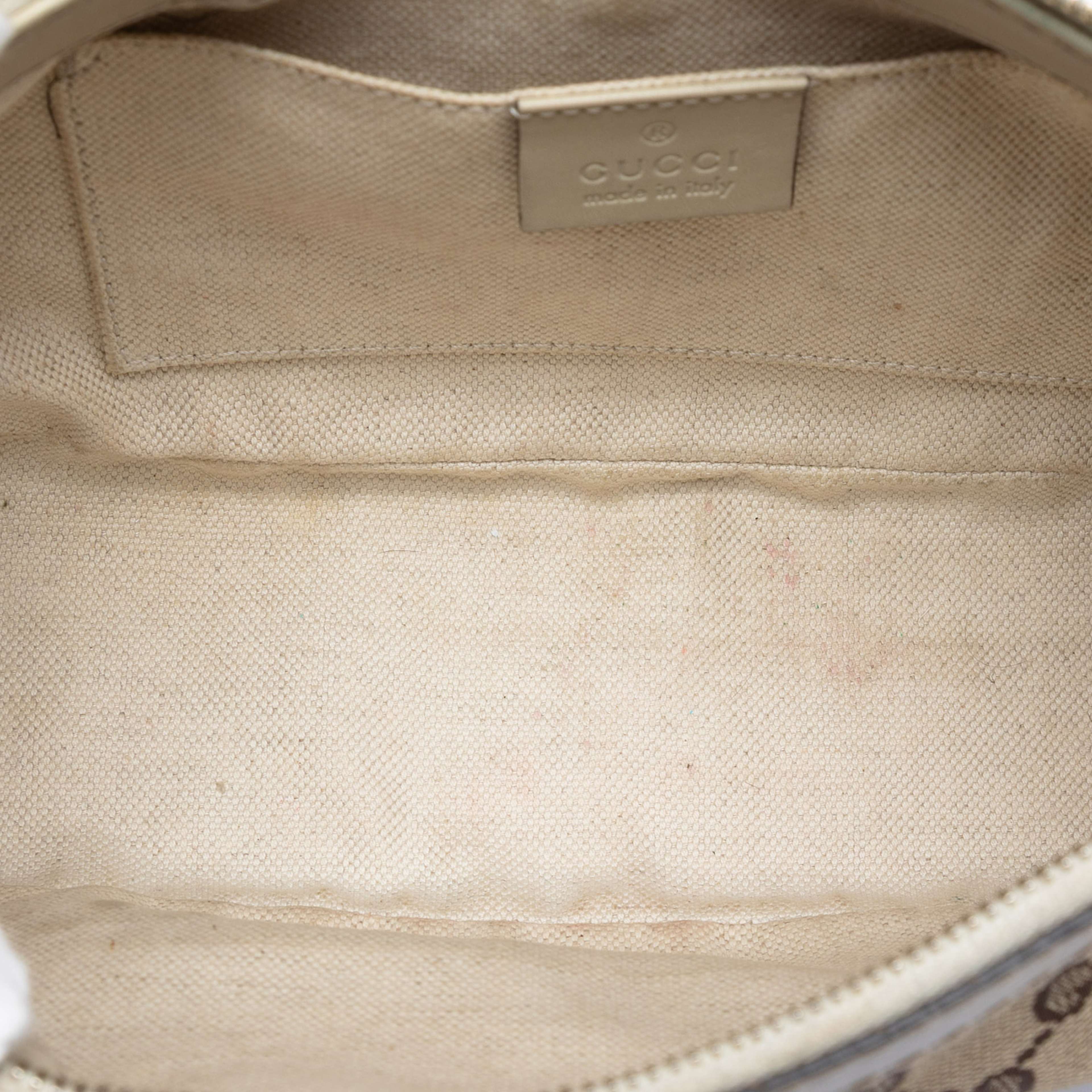 Gucci Gg Canvas Mayfair Shoulder Bag, från Luxclusif, i färgen beige. Klicka för att öppna bilden i stort format