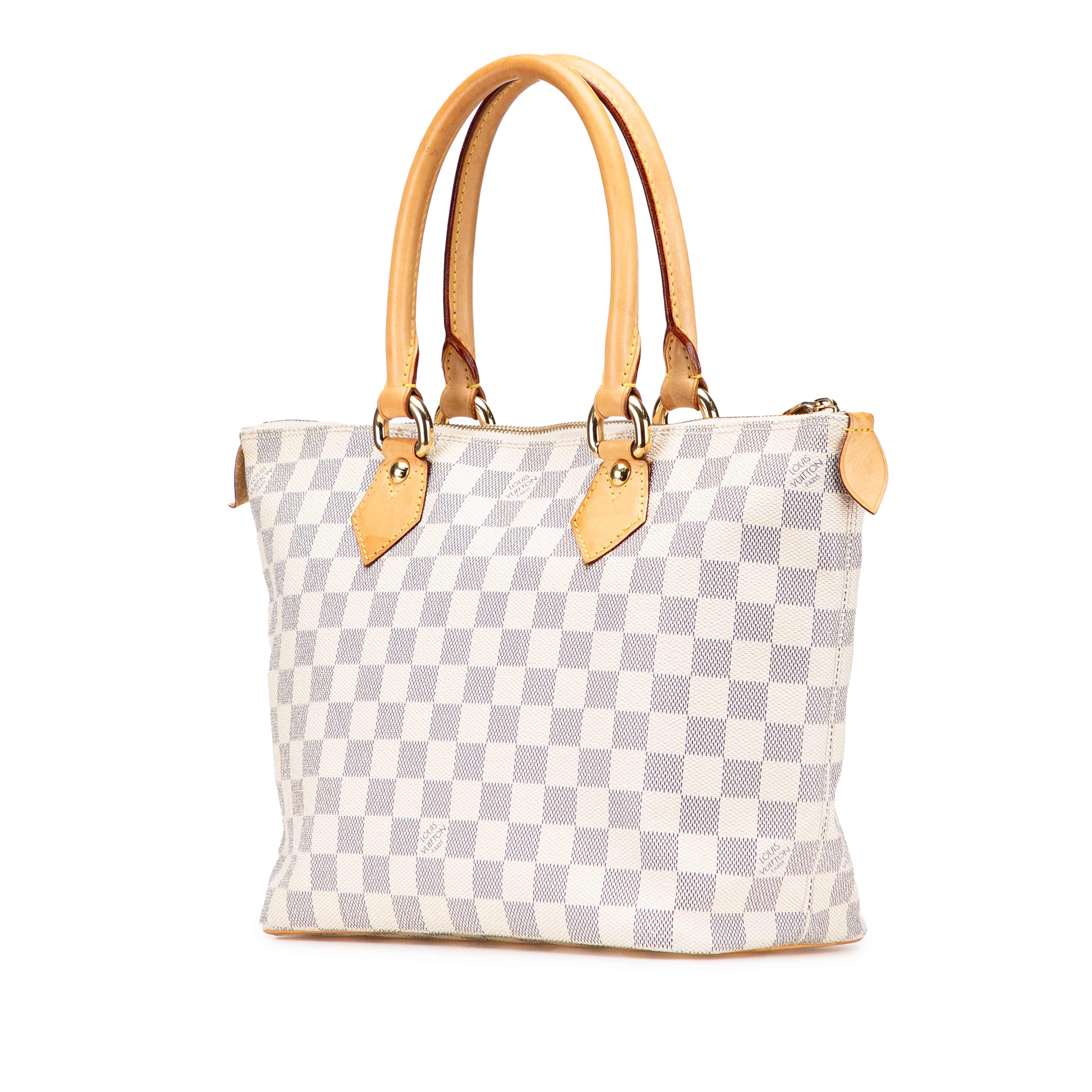 Louis Vuitton Damier Azur Saleya Pm, från Luxclusif, i färgen white. Klicka för att öppna bilden i stort format