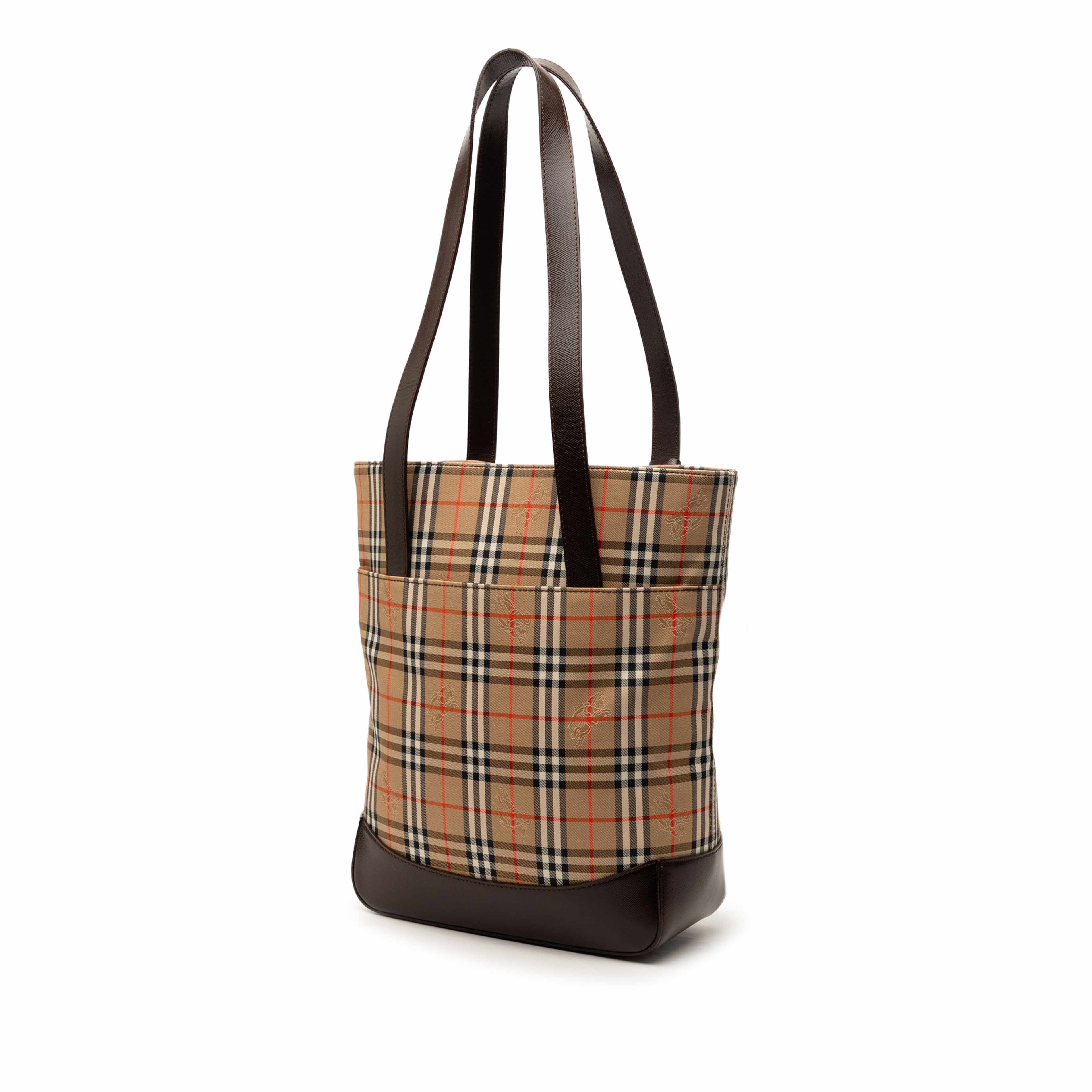 Burberry Haymarket Check Canvas Tote, från Luxclusif, i färgen beige. Klicka för att öppna bilden i stort format