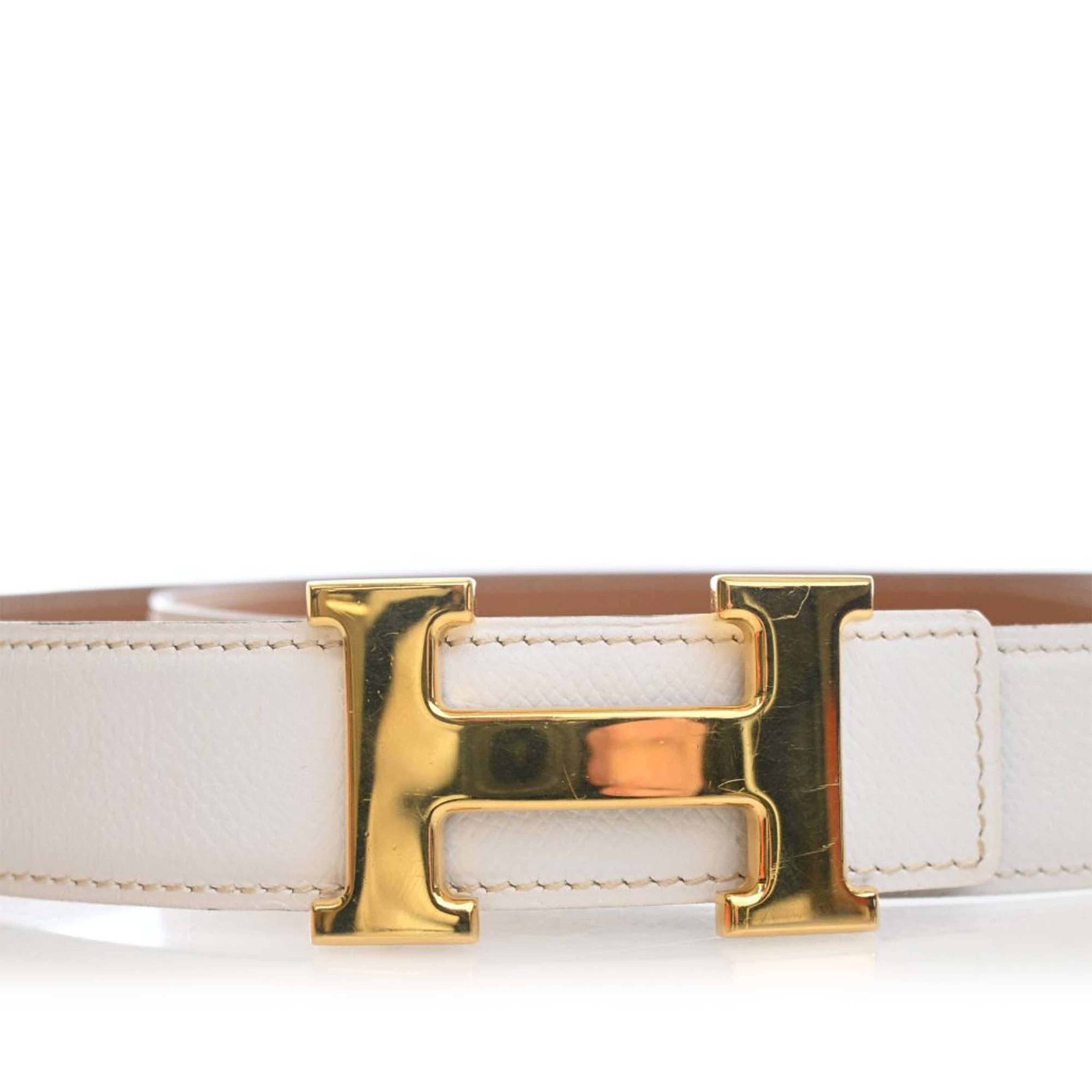 Hermès Epsom Constance H Reversible Belt, från Luxclusif, i färgen white. Klicka för att öppna bilden i stort format