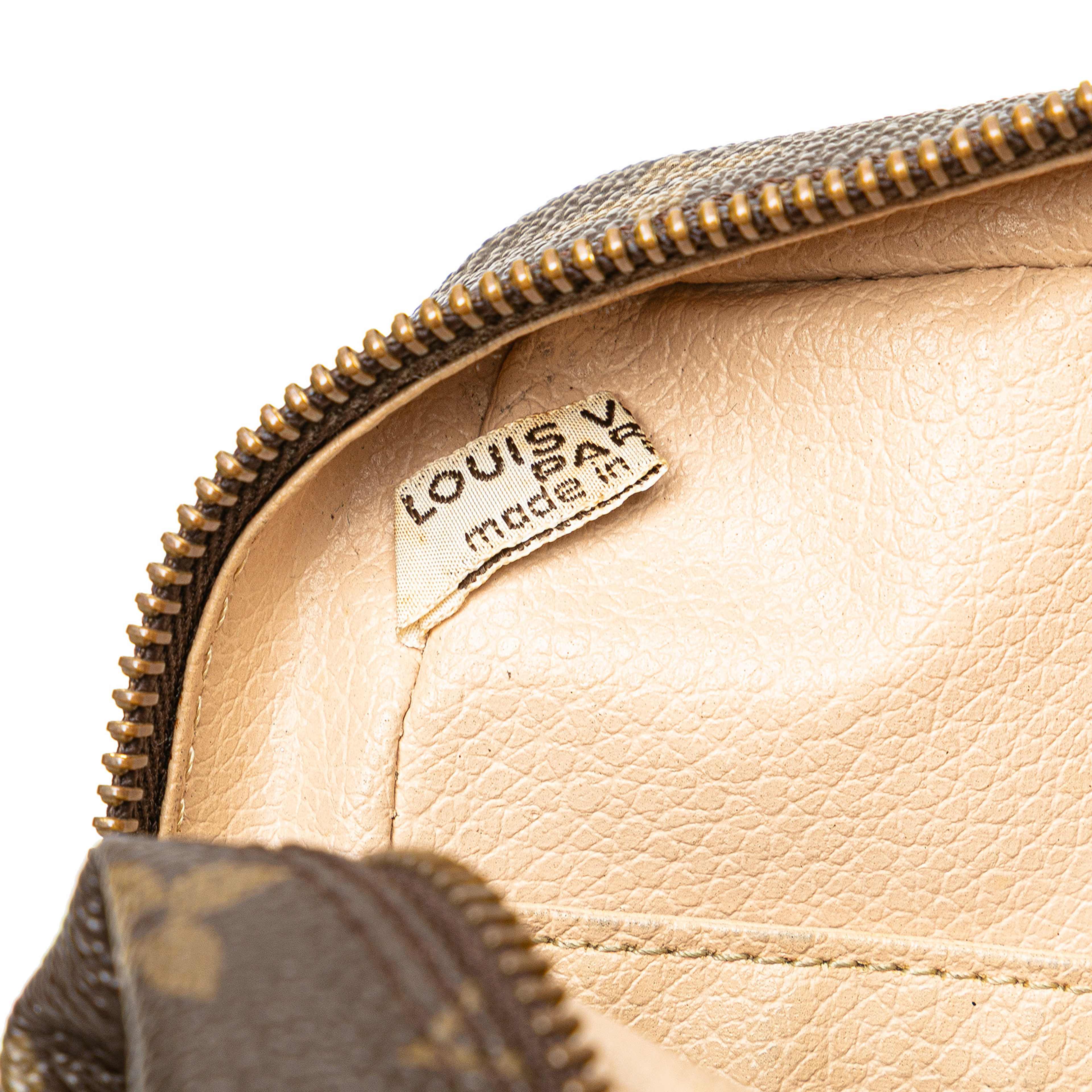 Louis Vuitton Monogram Trousse Toilette 23, från Luxclusif, i färgen brown. Klicka för att öppna bilden i stort format