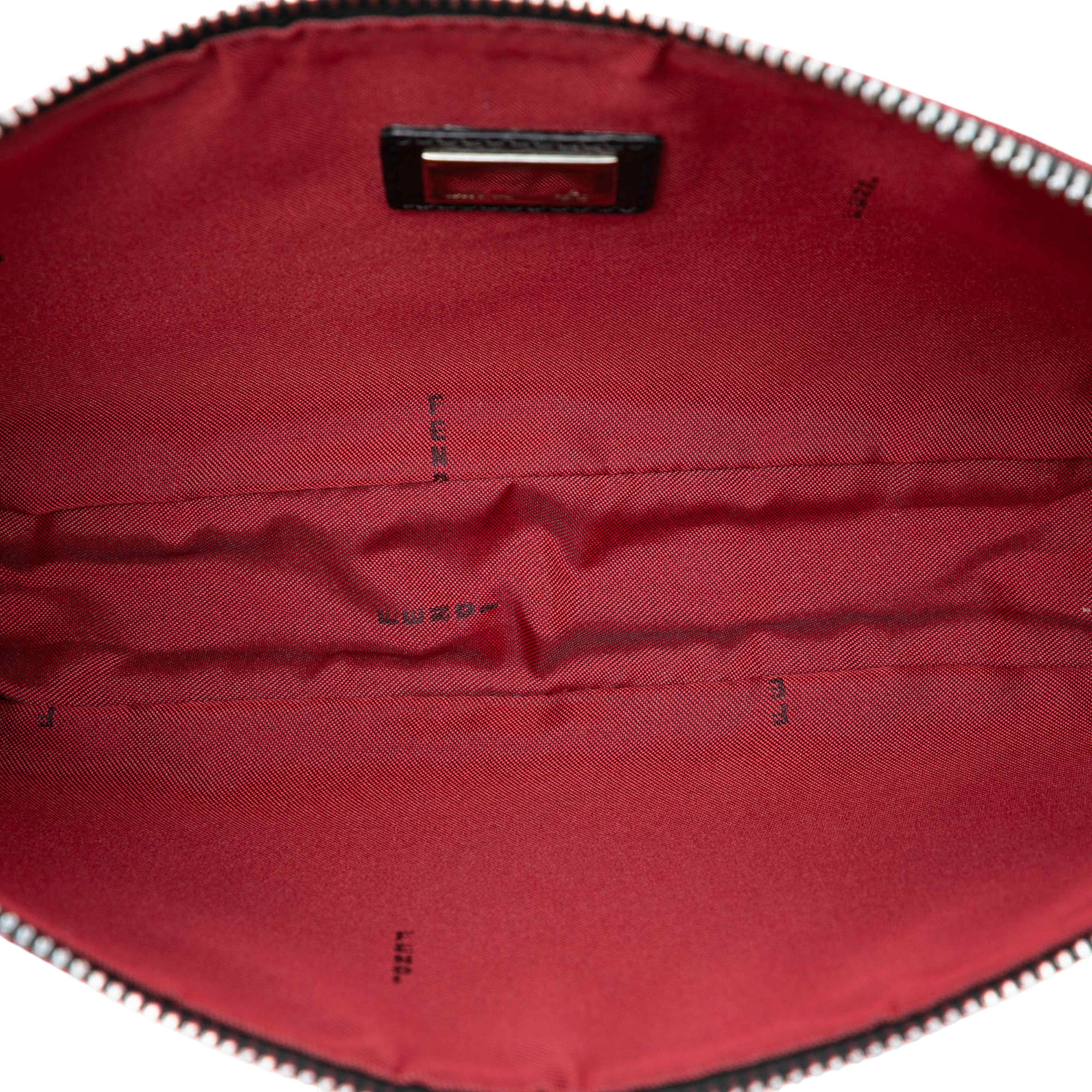 Fendi Zucchino Canvas Pochette, från Luxclusif, i färgen dark red. Klicka för att öppna bilden i stort format