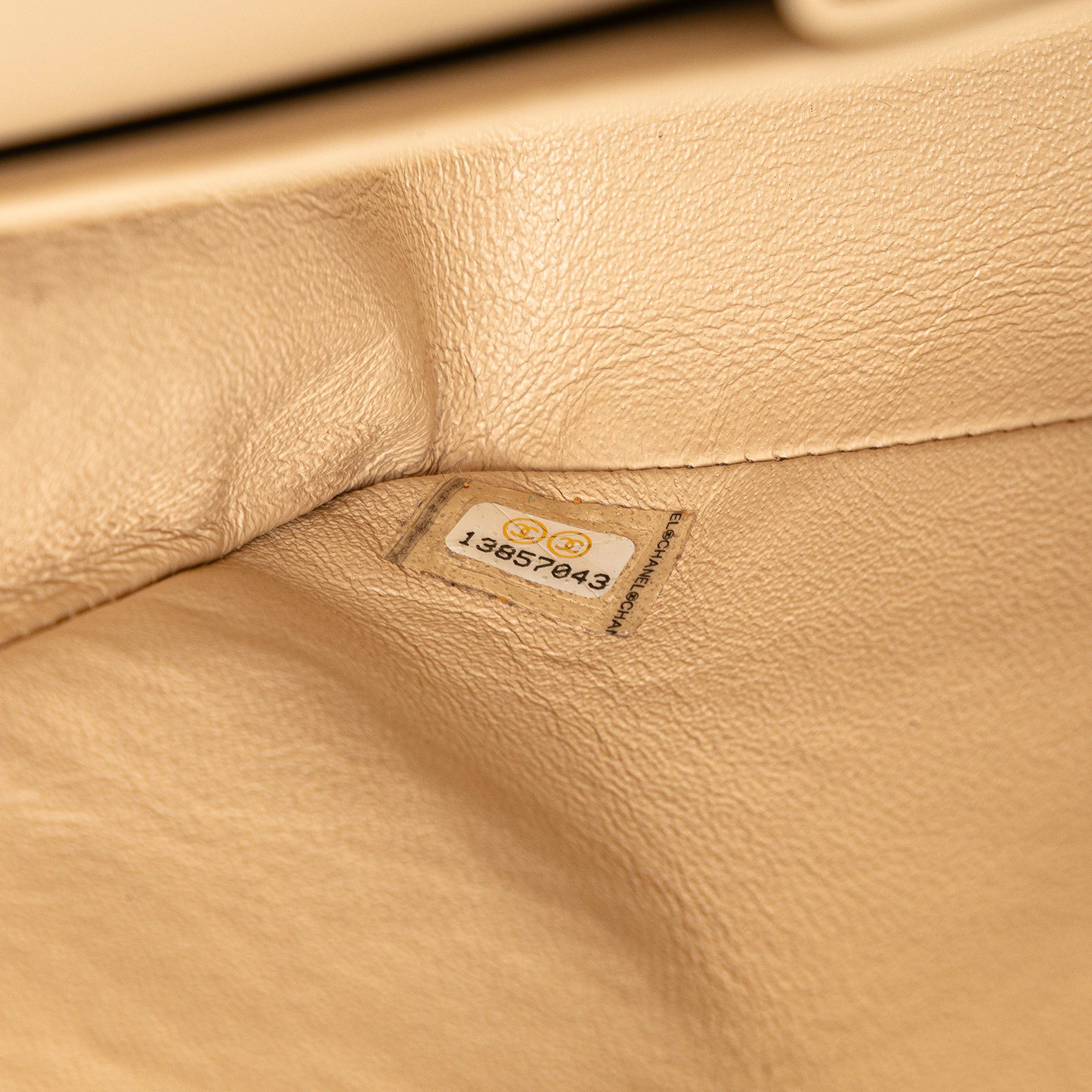 Chanel Medium Classic Caviar Double Flap