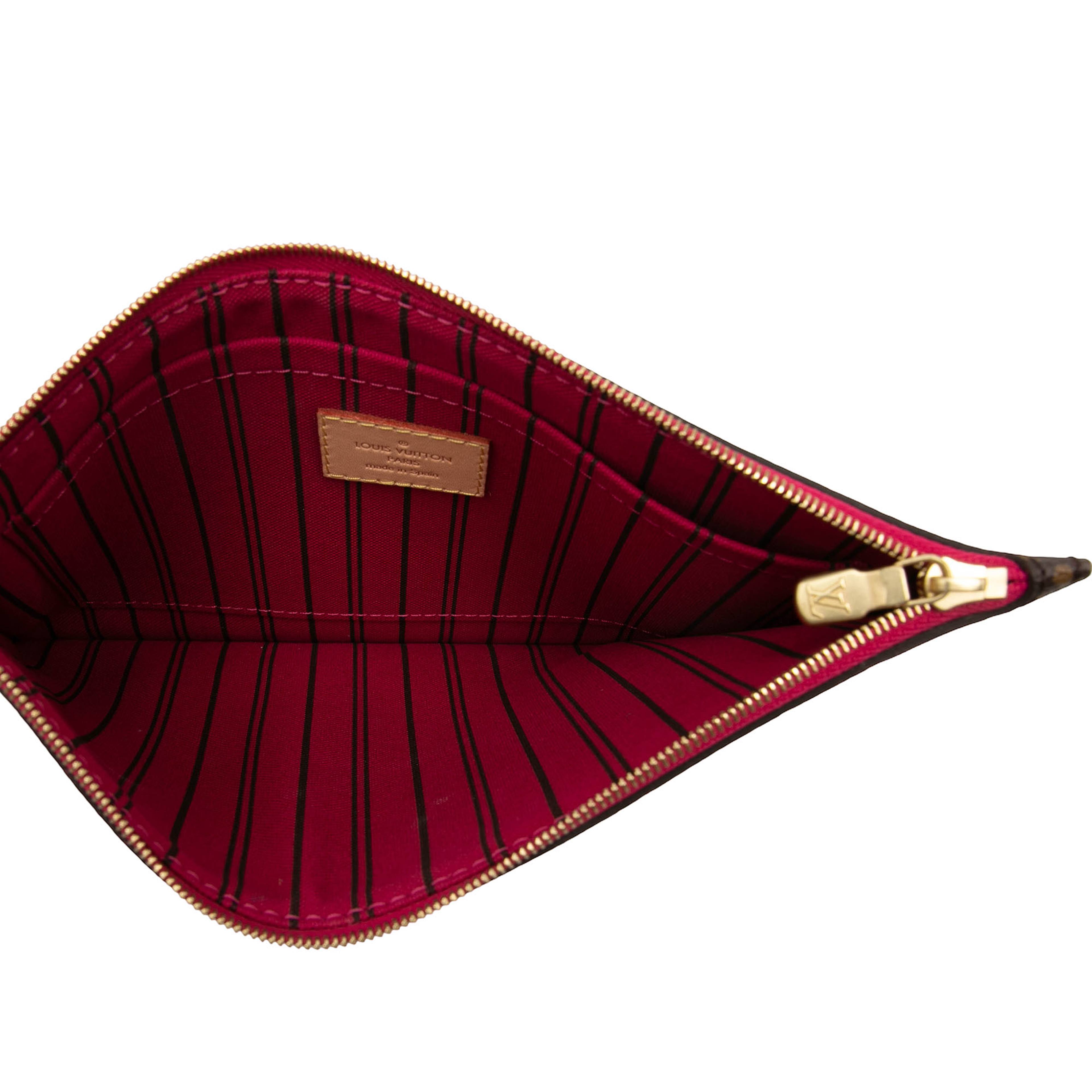 Louis Vuitton Monogram Neverfull Mm Pouch, från Luxclusif, i färgen brun. Klicka för att öppna bilden i stort format