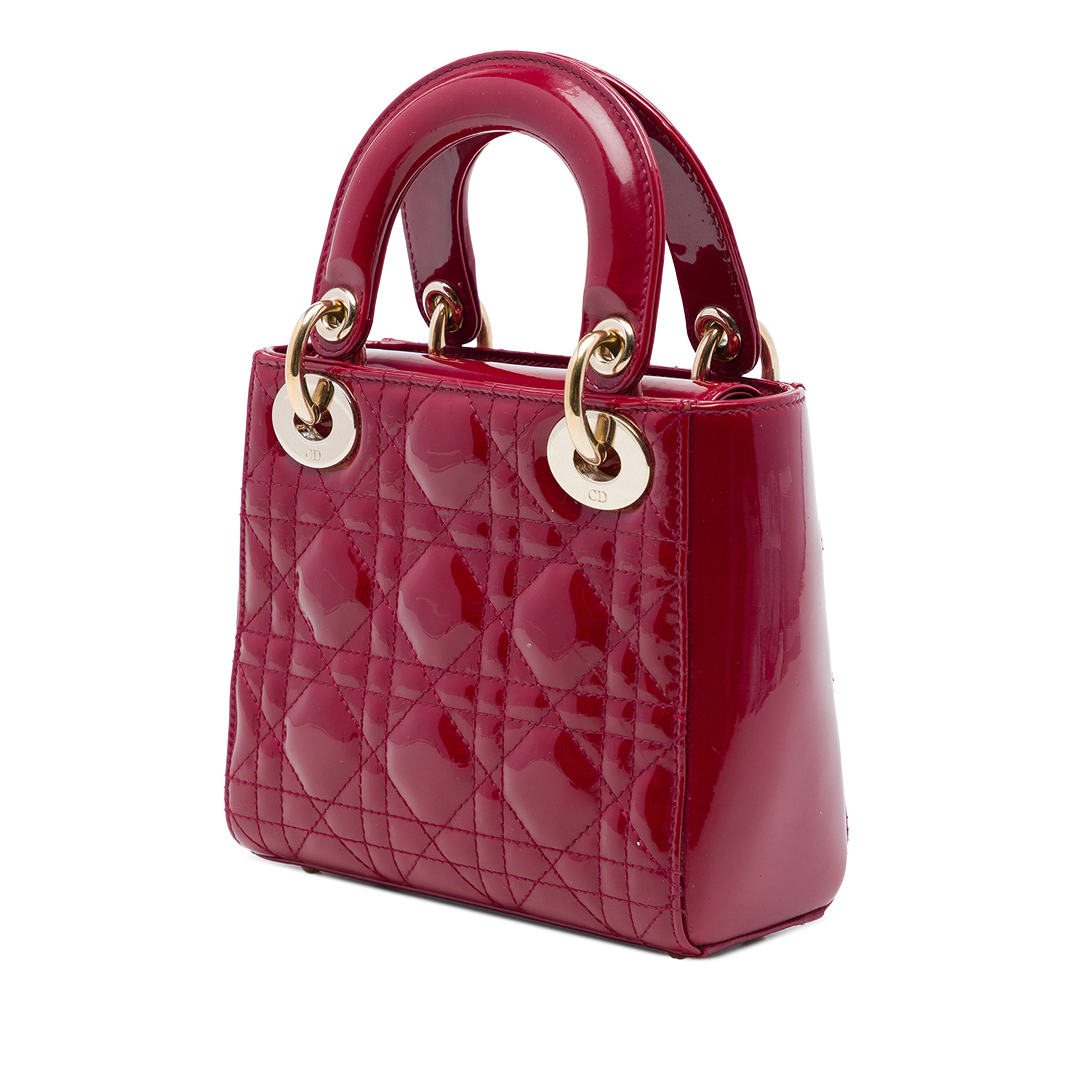 Dior Mini Patent Cannage Lady Dior, från Luxclusif, i färgen röd. Klicka för att öppna bilden i stort format