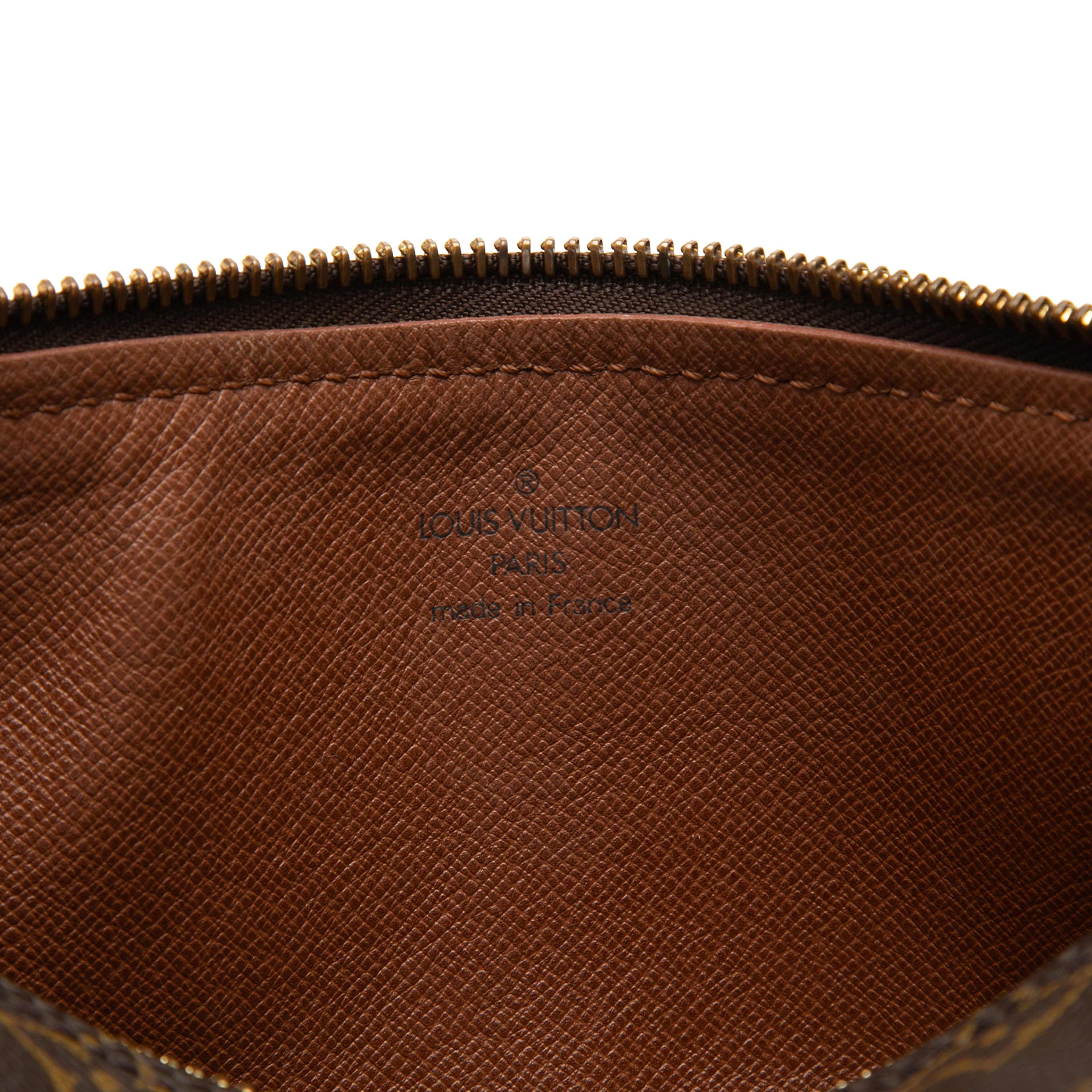 Louis Vuitton Monogram Papillon 26, från Luxclusif, i färgen brown. Klicka för att öppna bilden i stort format