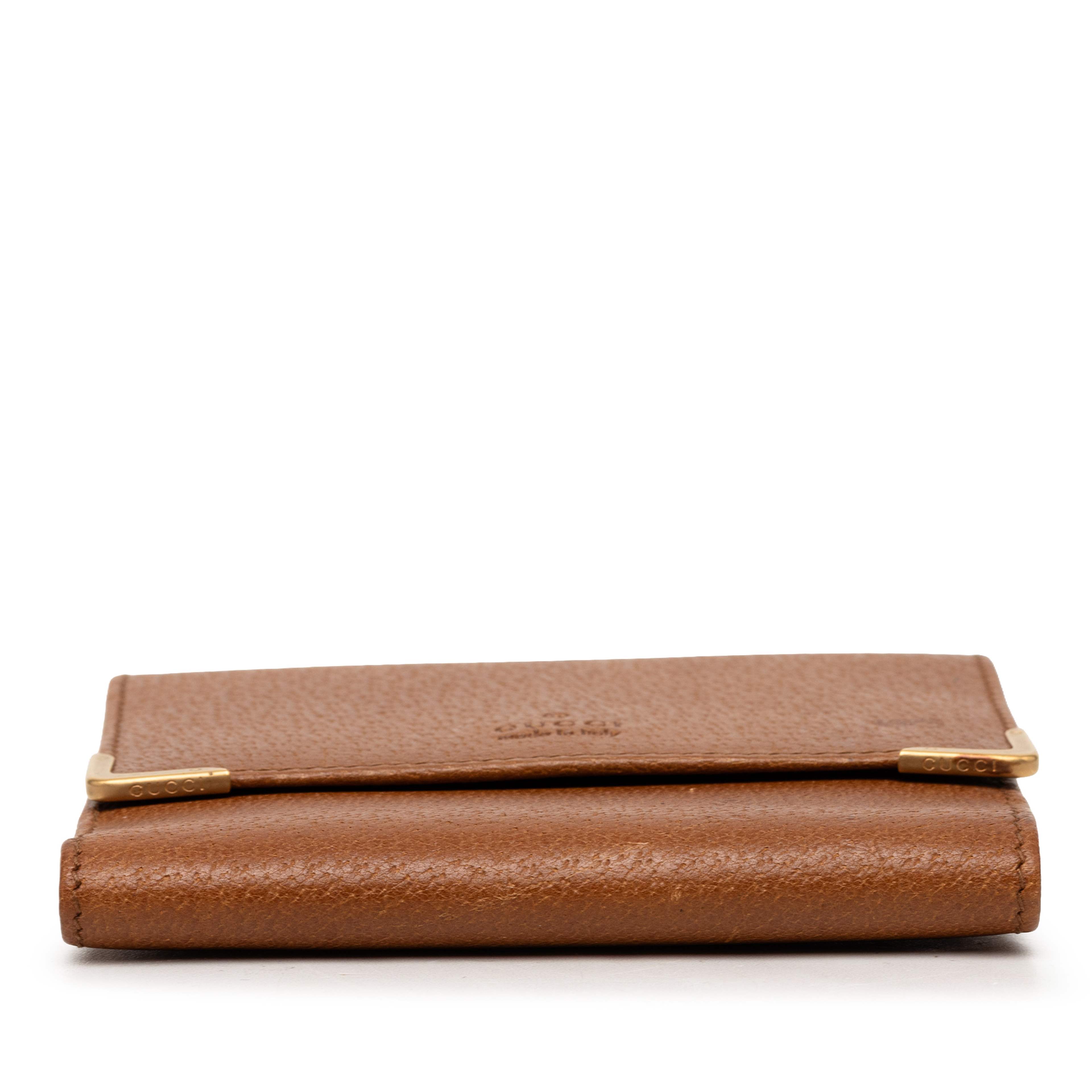 Gucci Calfskin French Flap Wallet, från Luxclusif, i färgen brun. Klicka för att öppna bilden i stort format