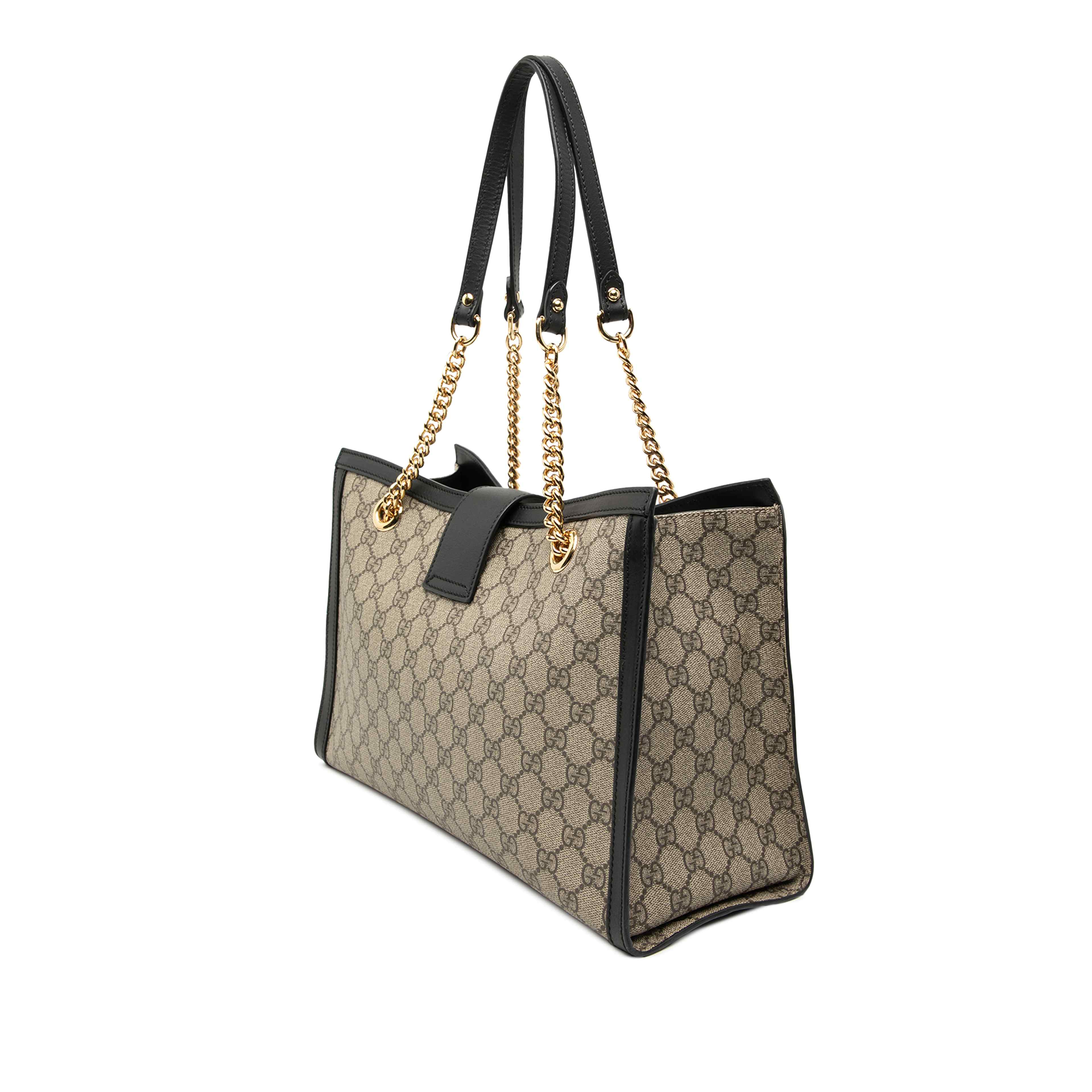 Gucci Medium Gg Supreme Padlock Tote, från Luxclusif, i färgen beige. Klicka för att öppna bilden i stort format