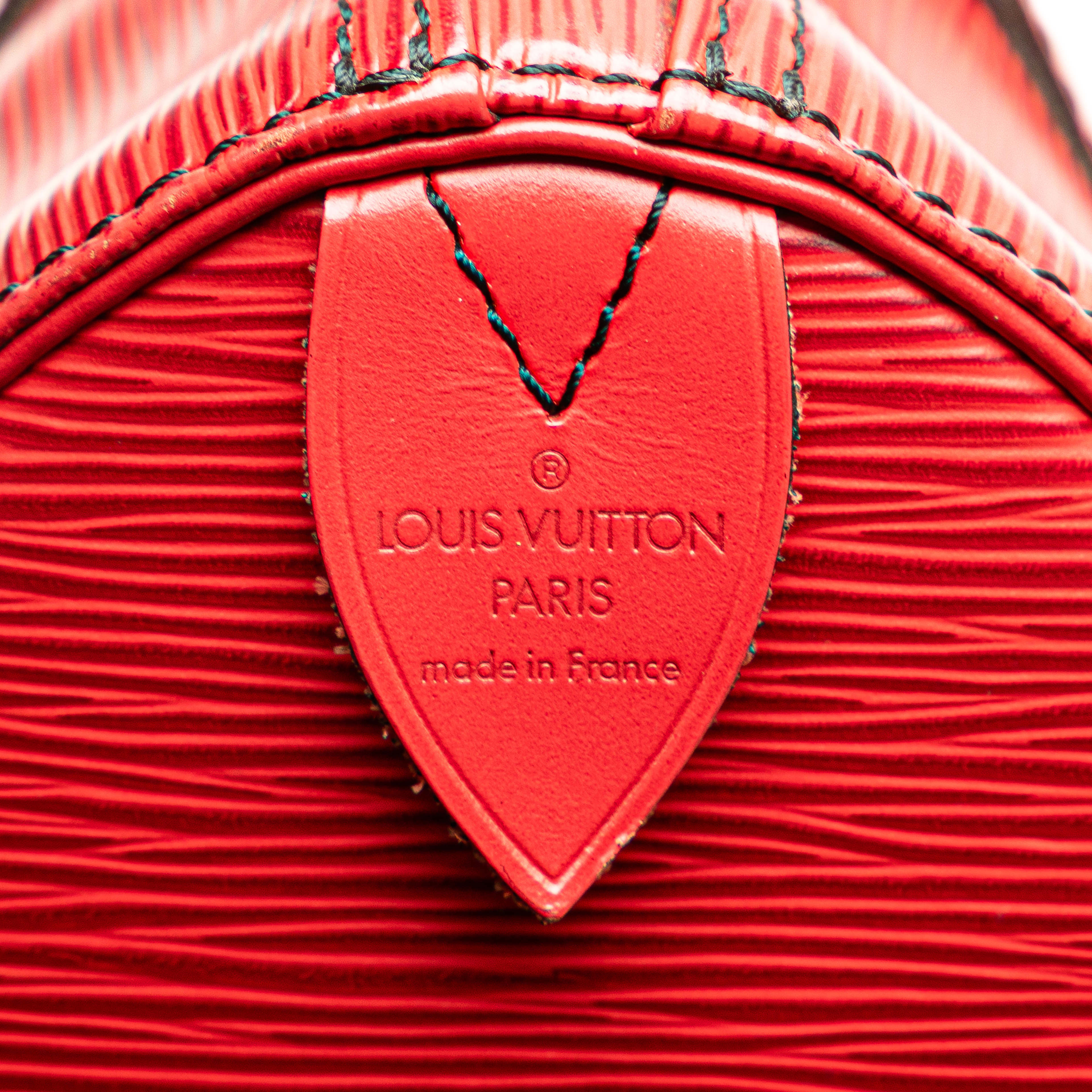 Louis Vuitton Epi Speedy 25, från Luxclusif, i färgen red. Klicka för att öppna bilden i stort format