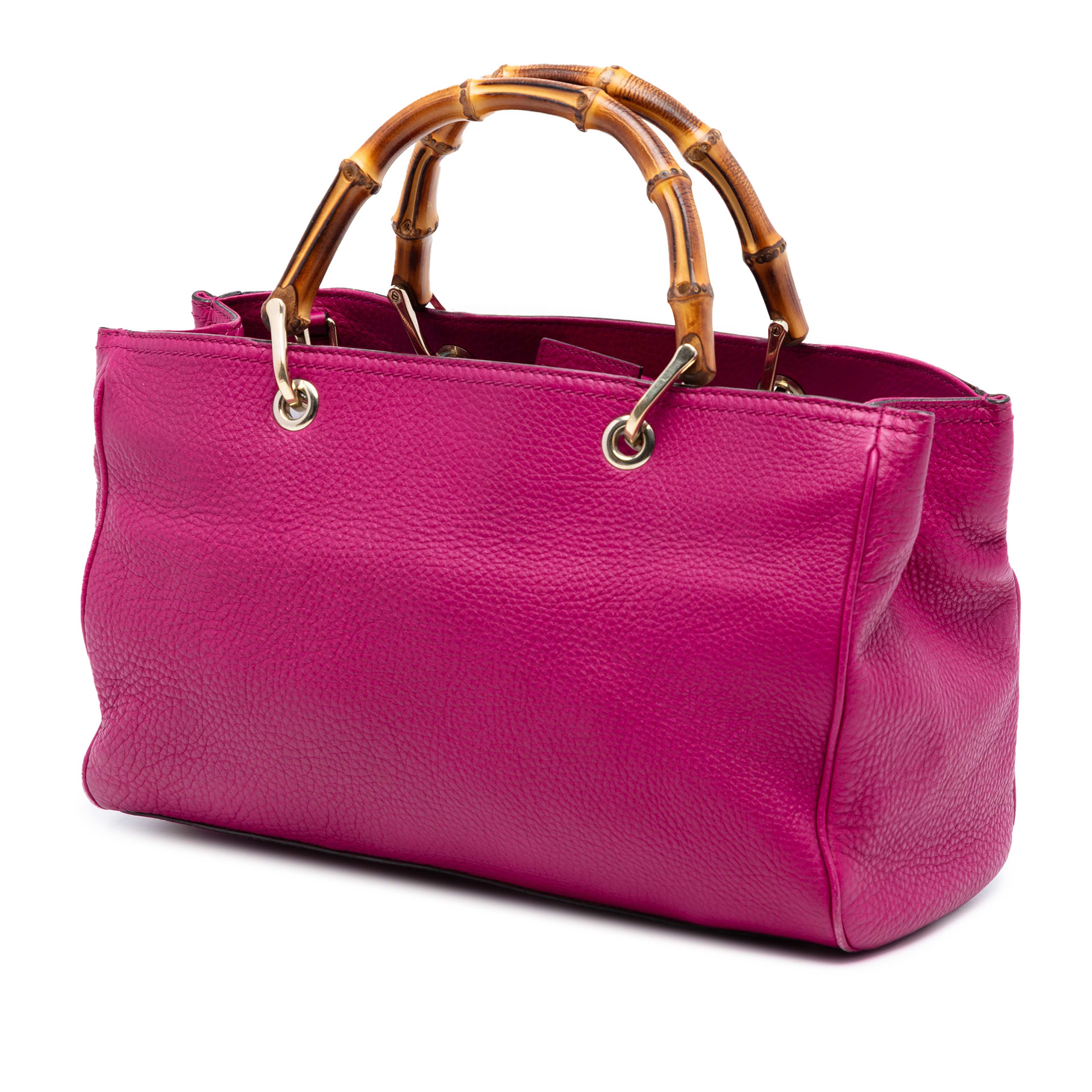 Gucci Medium Calfskin Bamboo Shopper Satchel, från Luxclusif, i färgen rosa. Klicka för att öppna bilden i stort format