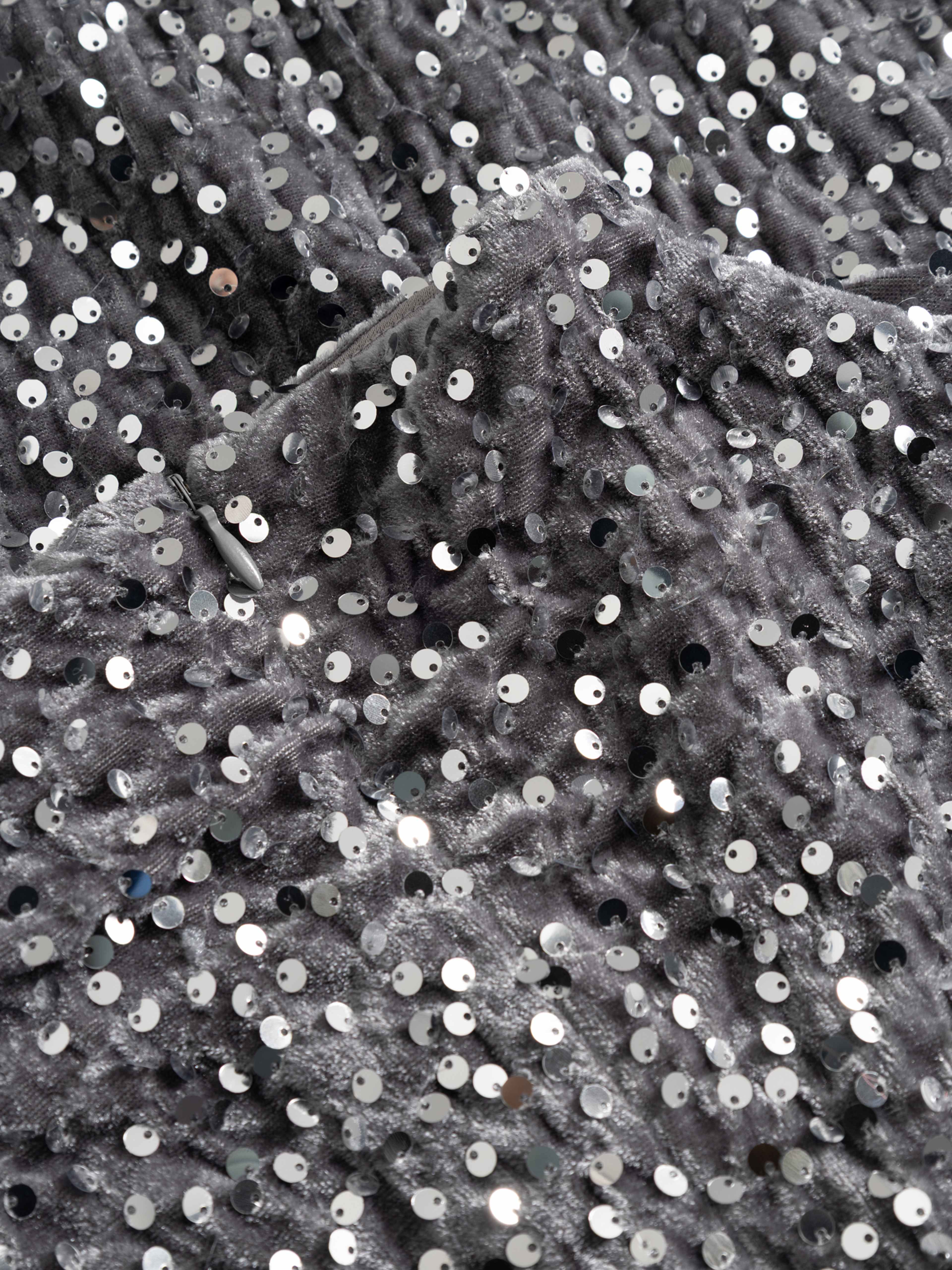 Kali Dress - Asphalt Silver Grey, från Noella, i färgen asphalt silver grey. Klicka för att öppna bilden i stort format