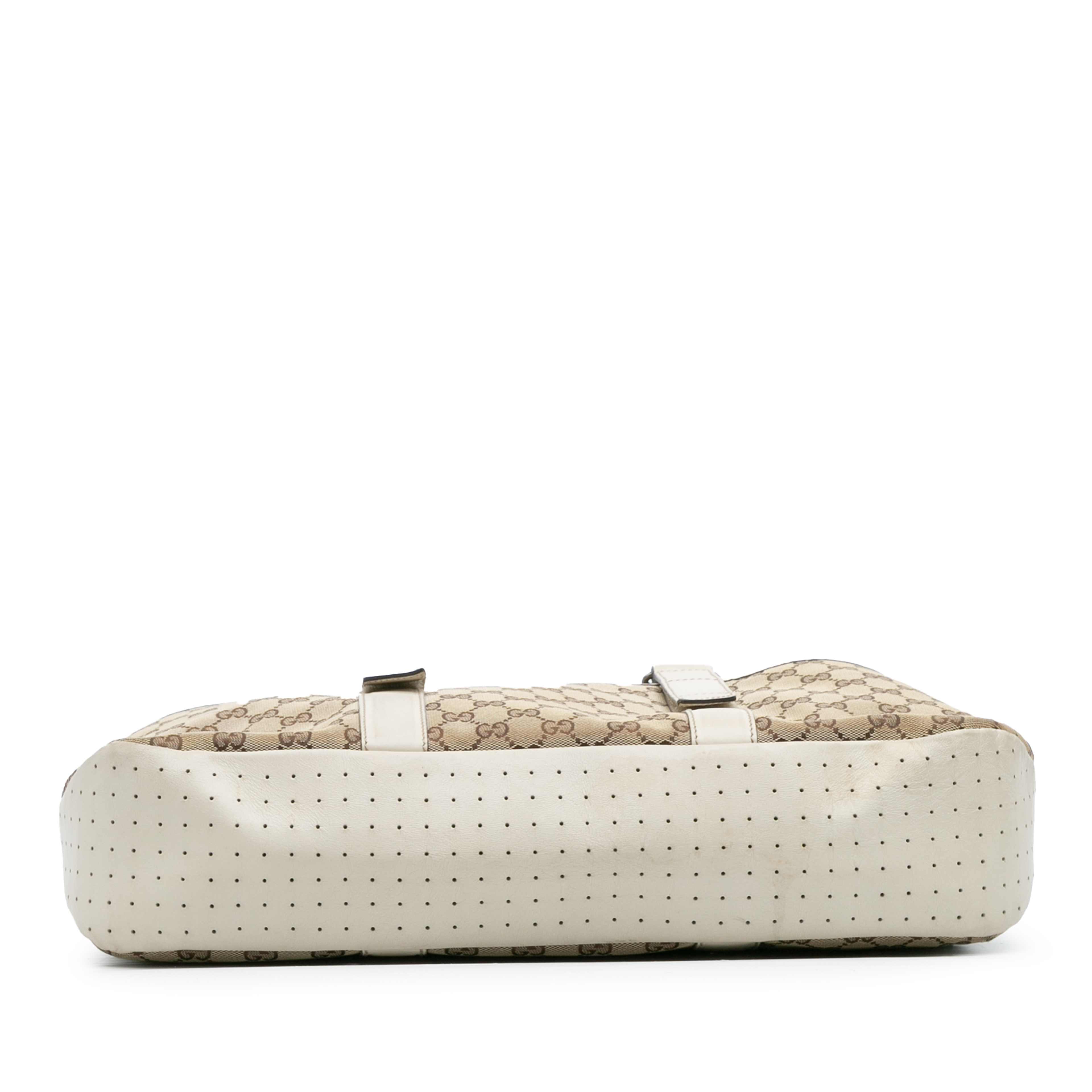 Gucci Gg Canvas Tote, från Luxclusif, i färgen light brown. Klicka för att öppna bilden i stort format