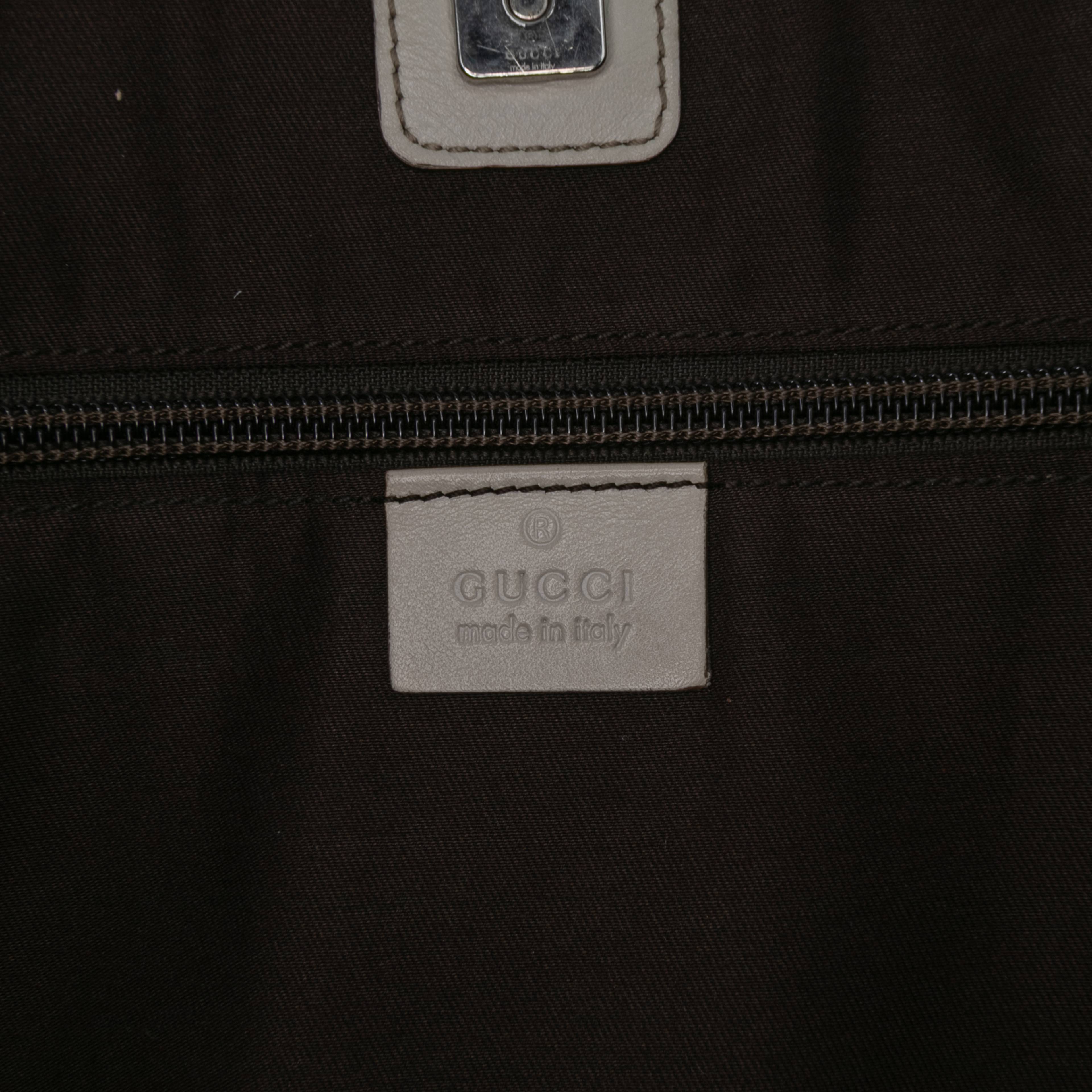 Gucci Gg Canvas Tote, från Luxclusif, i färgen light brown. Klicka för att öppna bilden i stort format