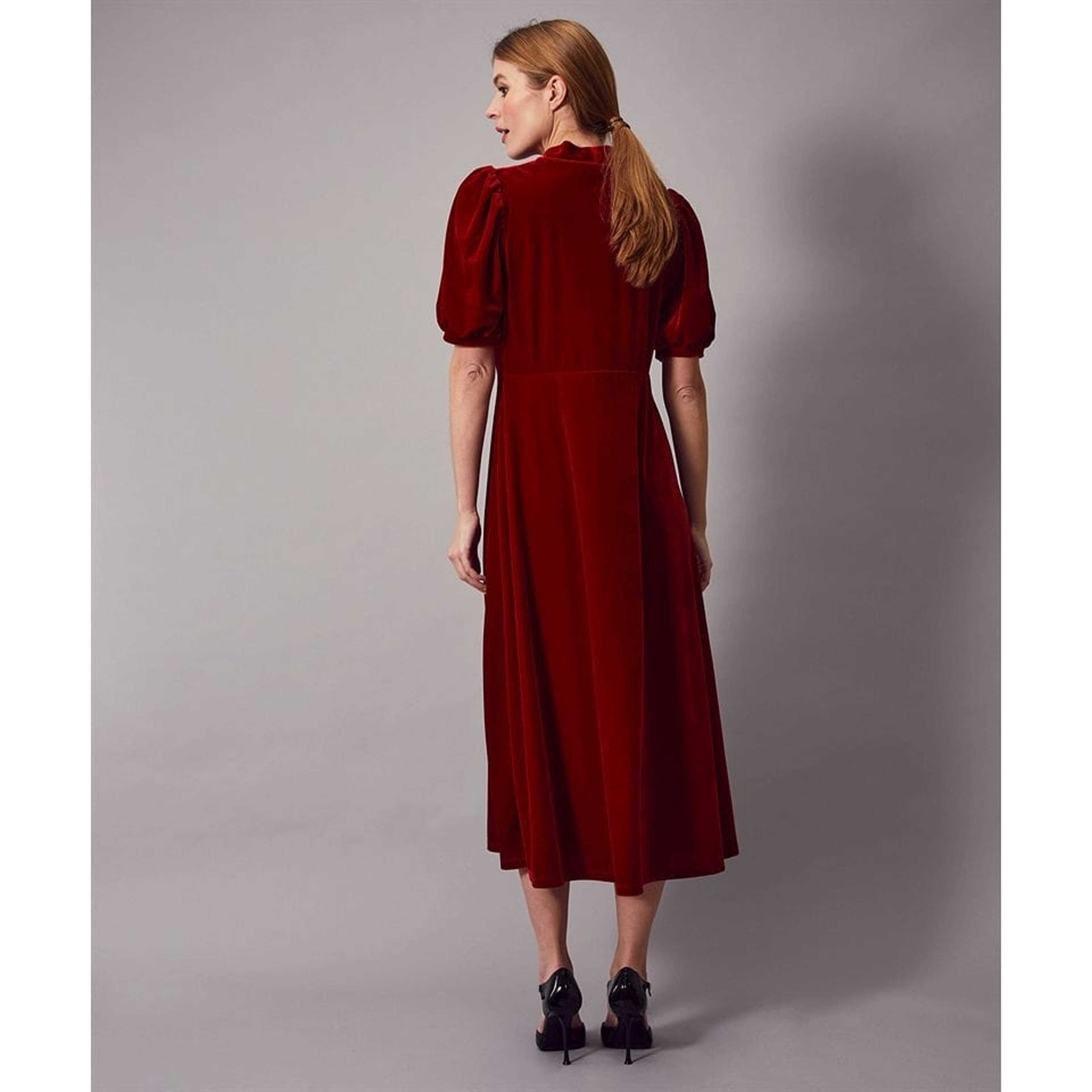 - Selda Dress Red