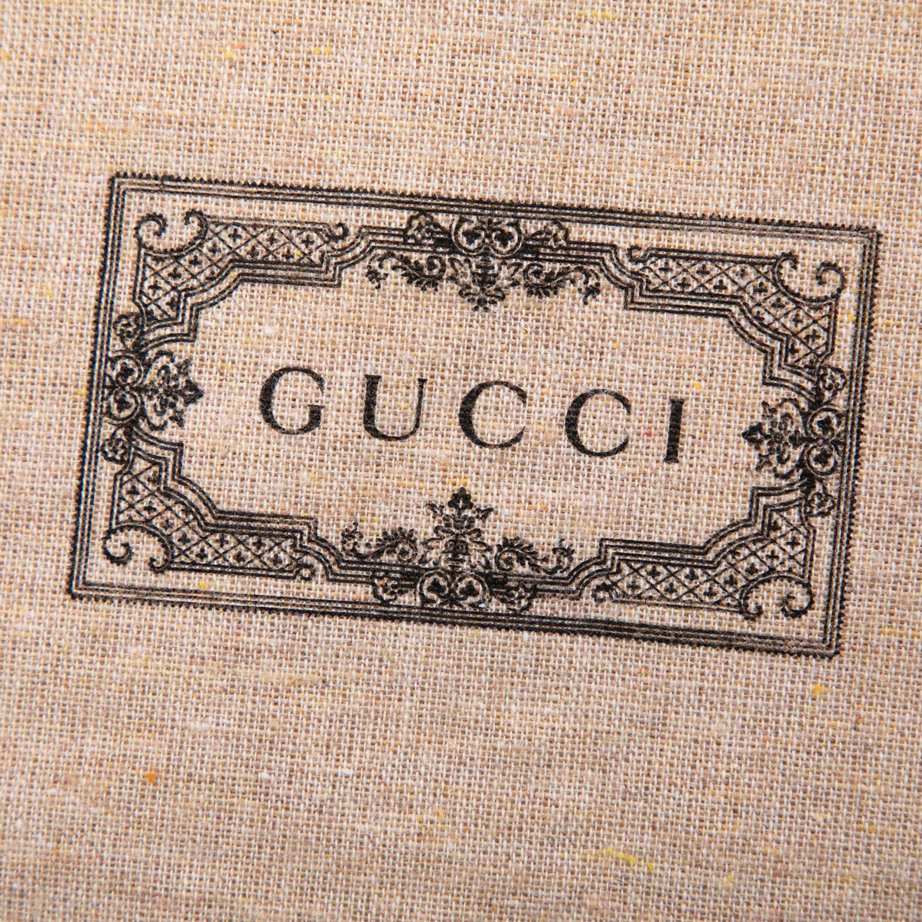 Gucci Mini Calfskin 1947 Bamboo Top Handle Bag, från Luxclusif, i färgen light orange. Klicka för att öppna bilden i stort format